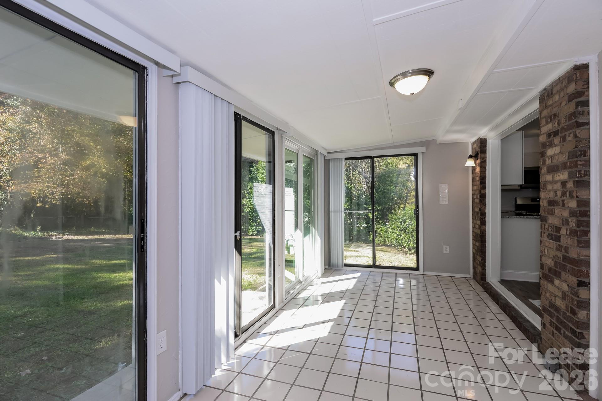 418 Meadow View Drive Property Photo 14