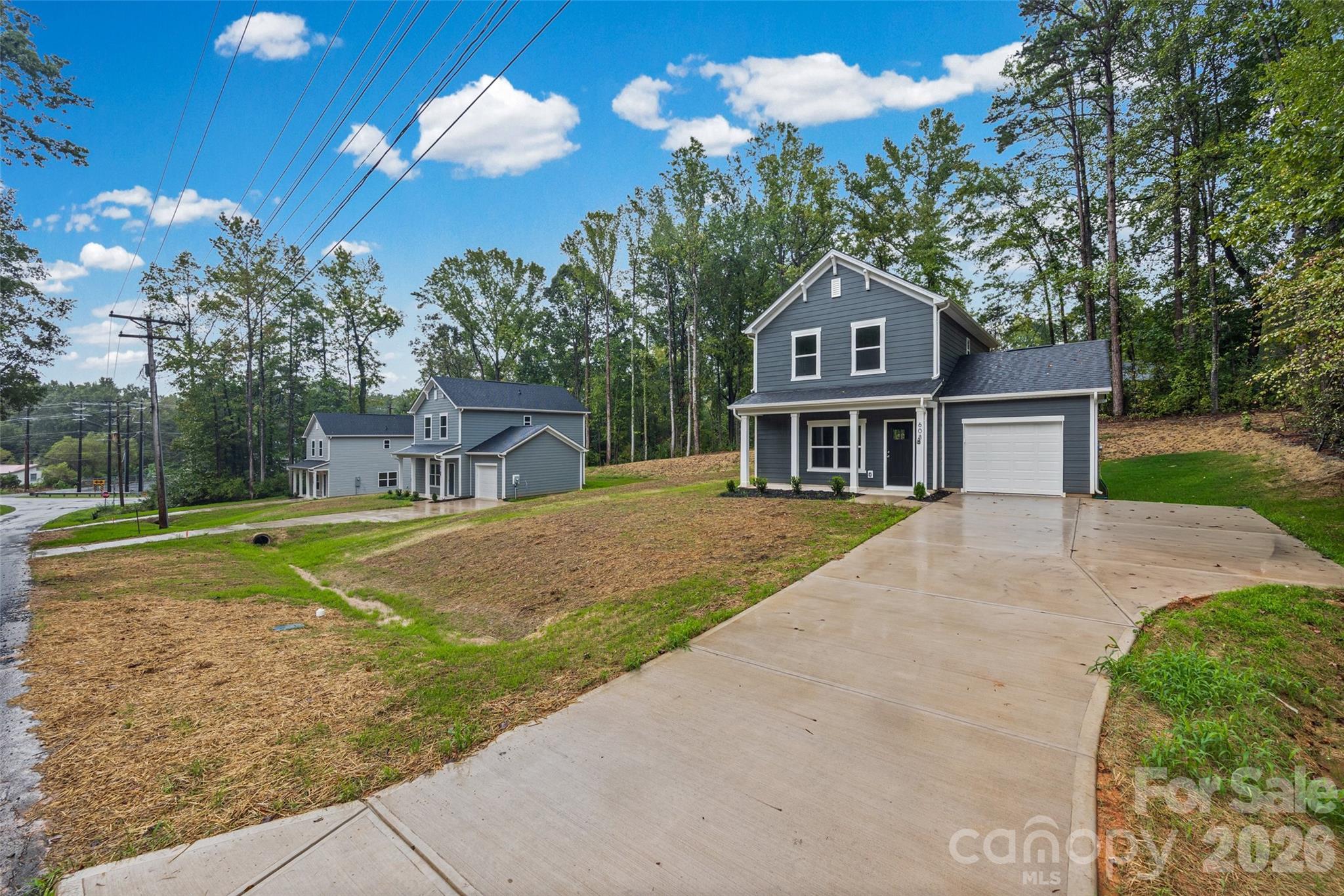 608 W Lewis Street Property Photo 30