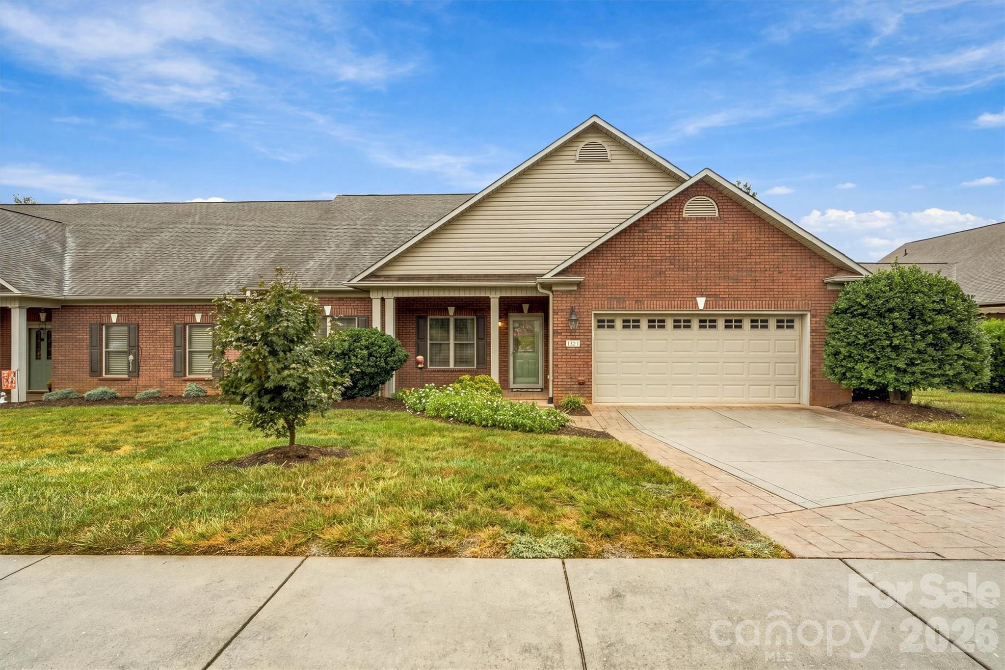808 3rd Street Property Photo 2