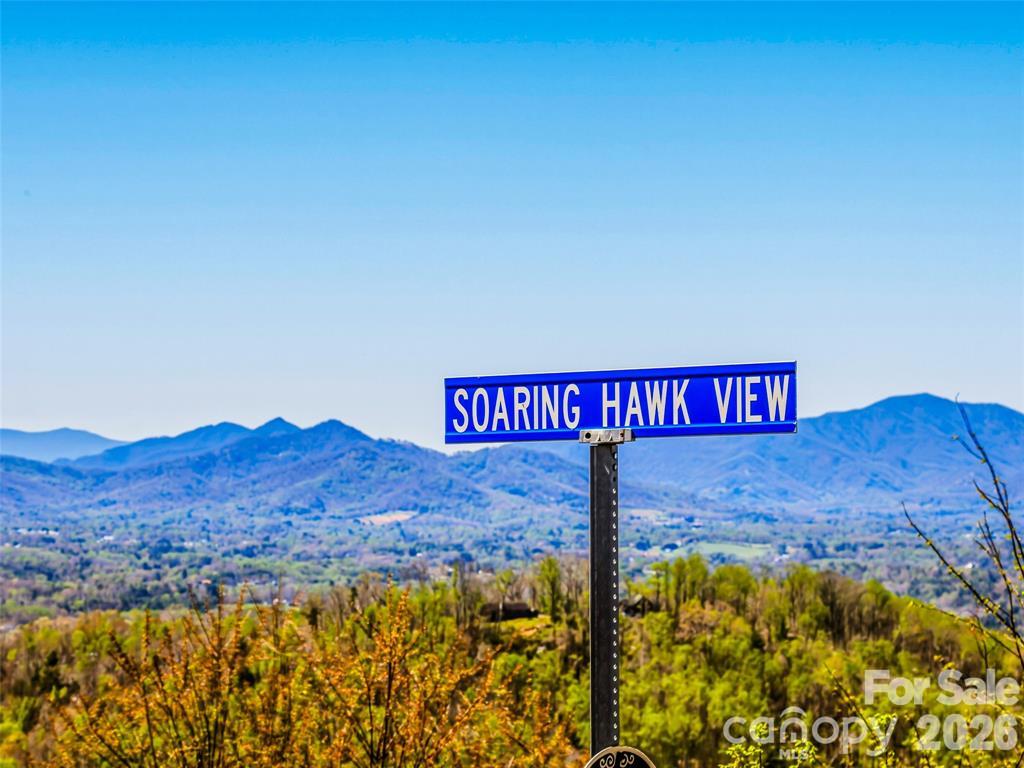 5 Soaring Hawk View 14 Property Photo 9