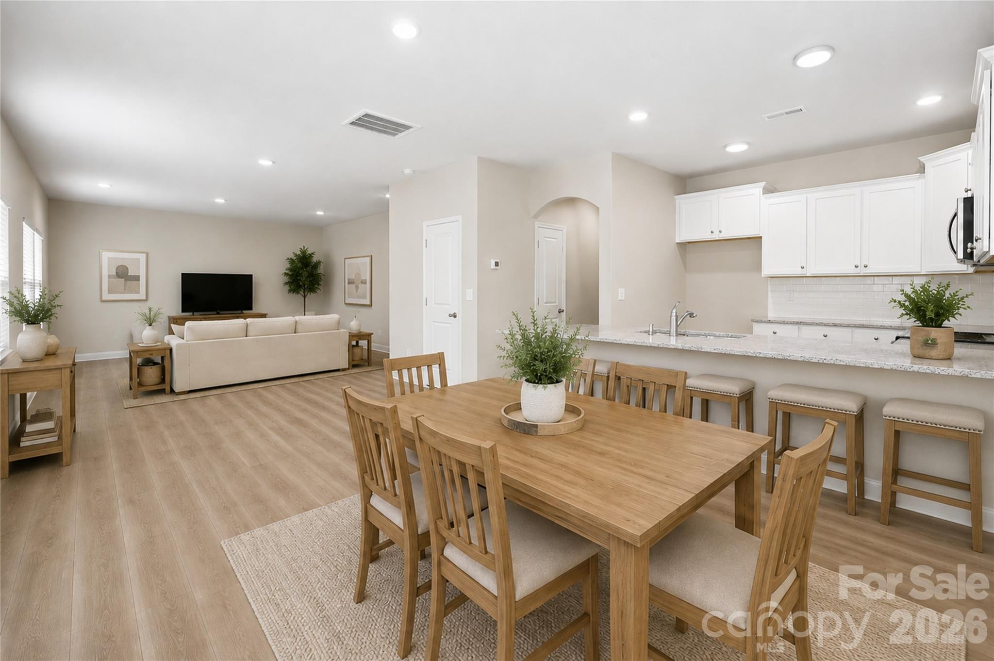 8908 Sawyer Run Court Property Photo 1