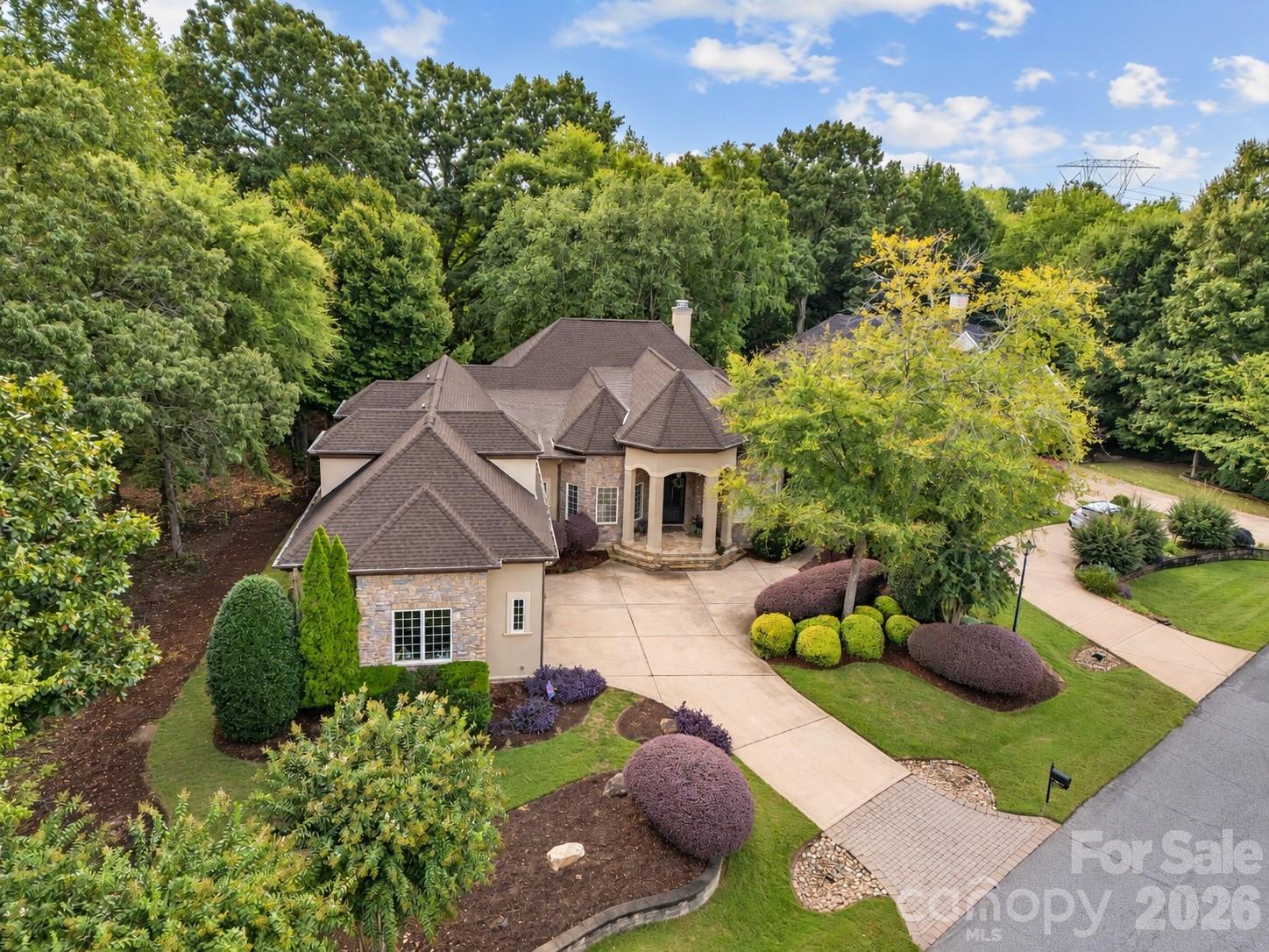 252 Treetops Drive Property Photo 2