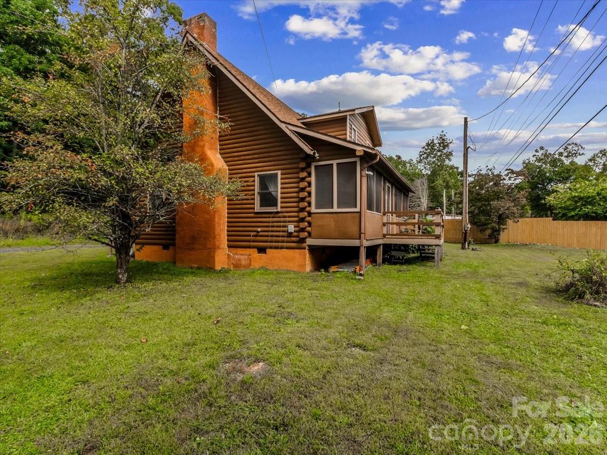 3206 Fork Mountain Road Property Photo 4