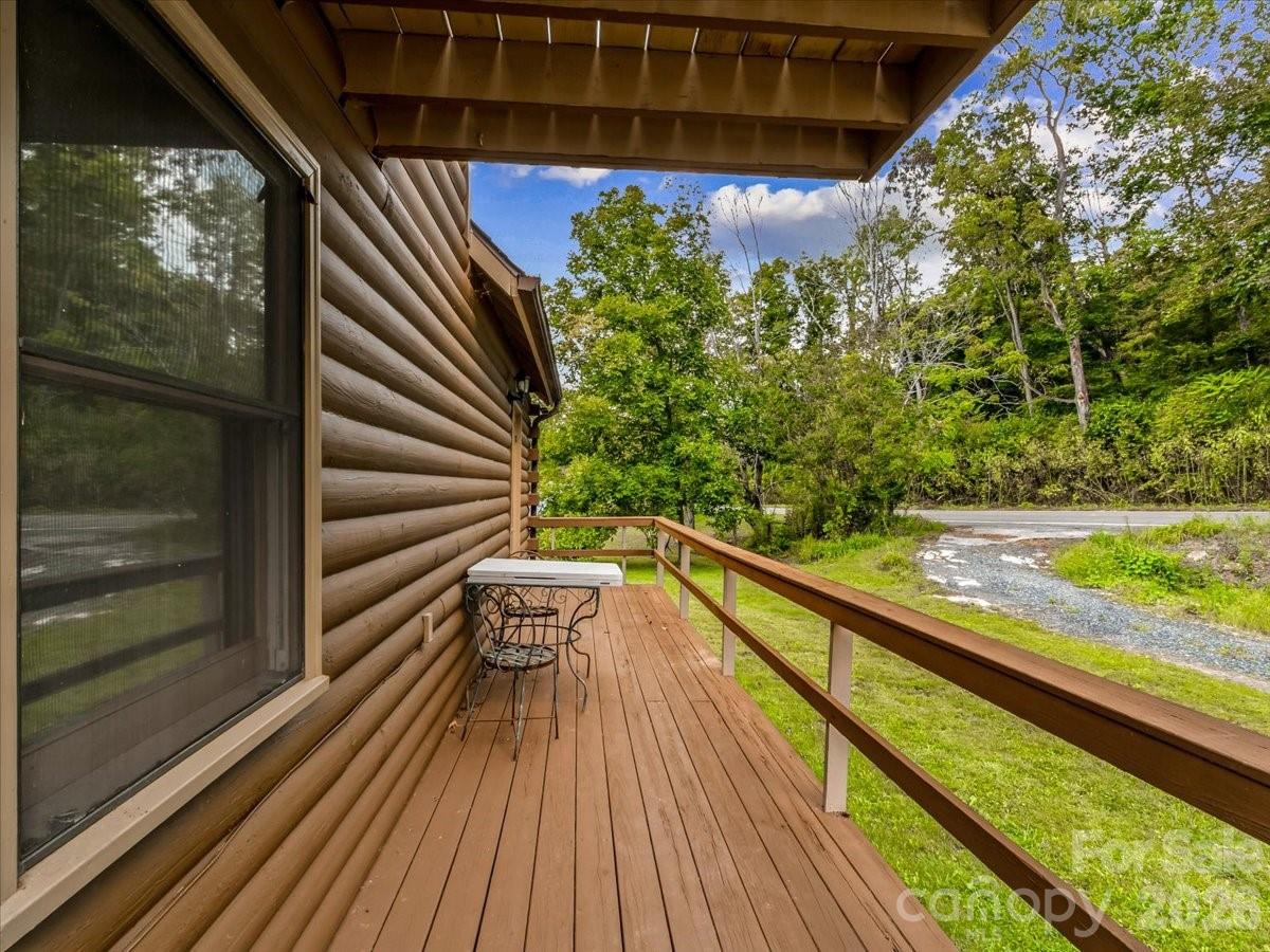 3206 Fork Mountain Road Property Photo 6