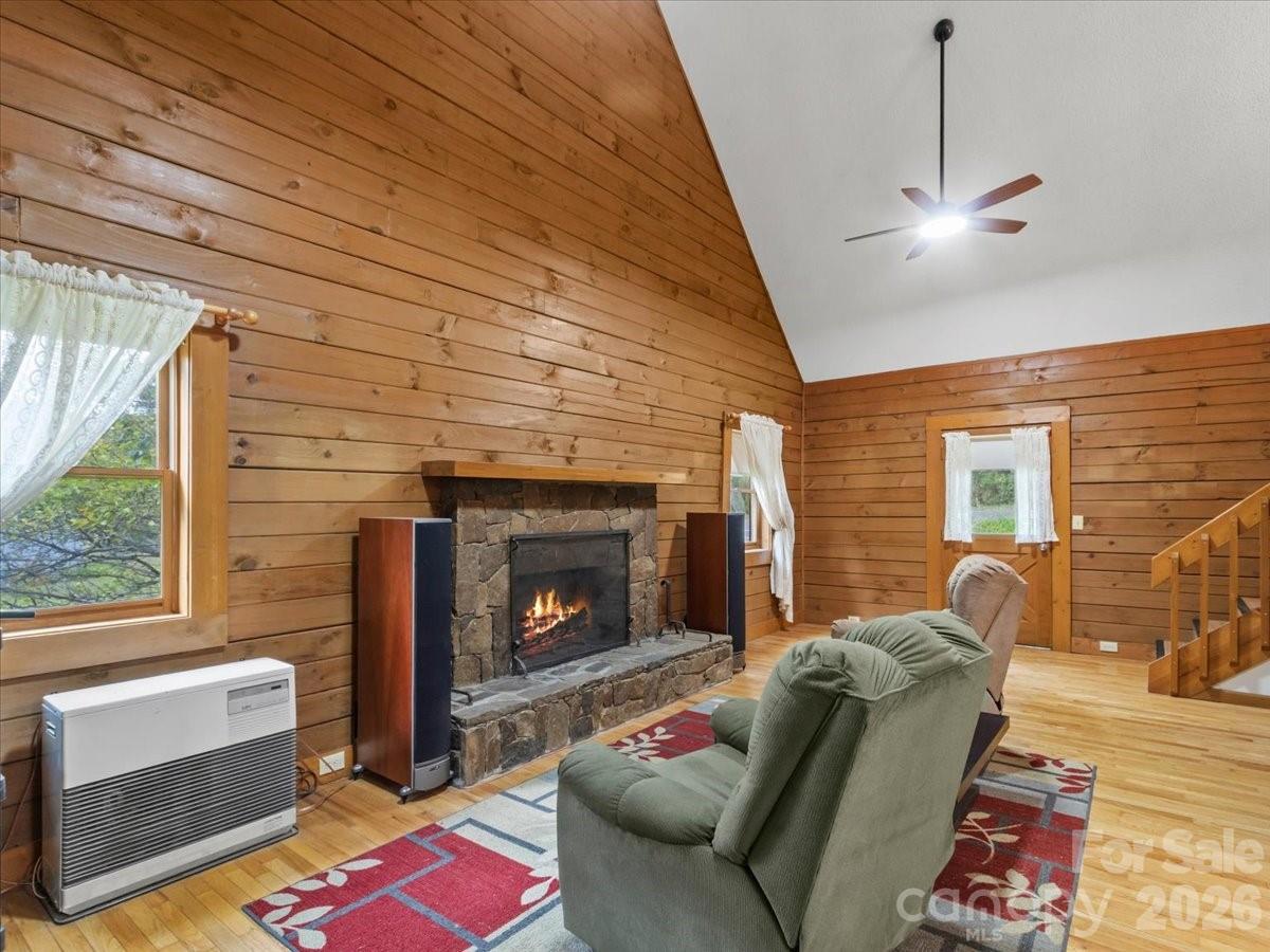 3206 Fork Mountain Road Property Photo 9