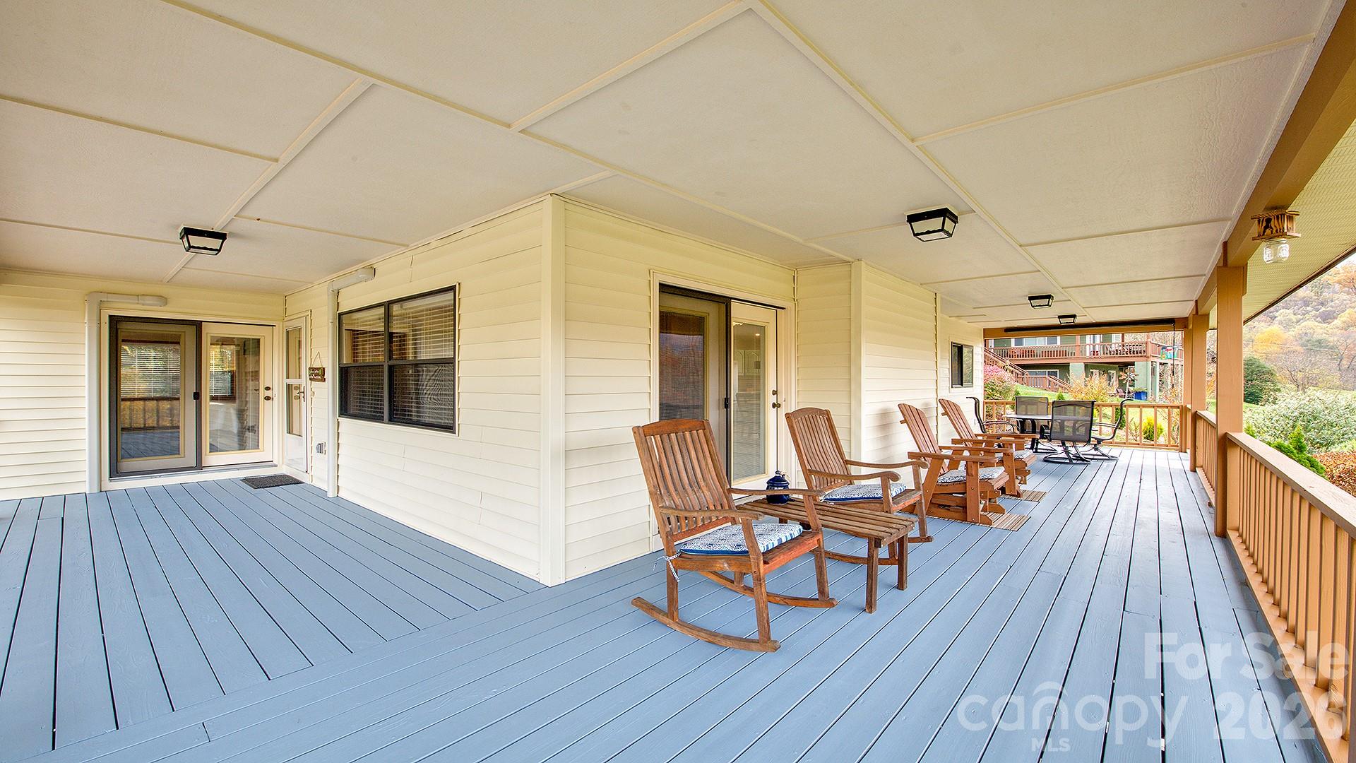 352 Lewis Lane Property Photo 5