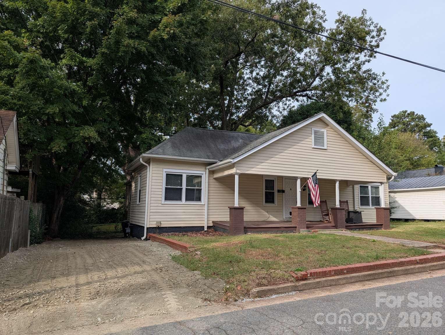 327 Aycock Street Property Photo 1