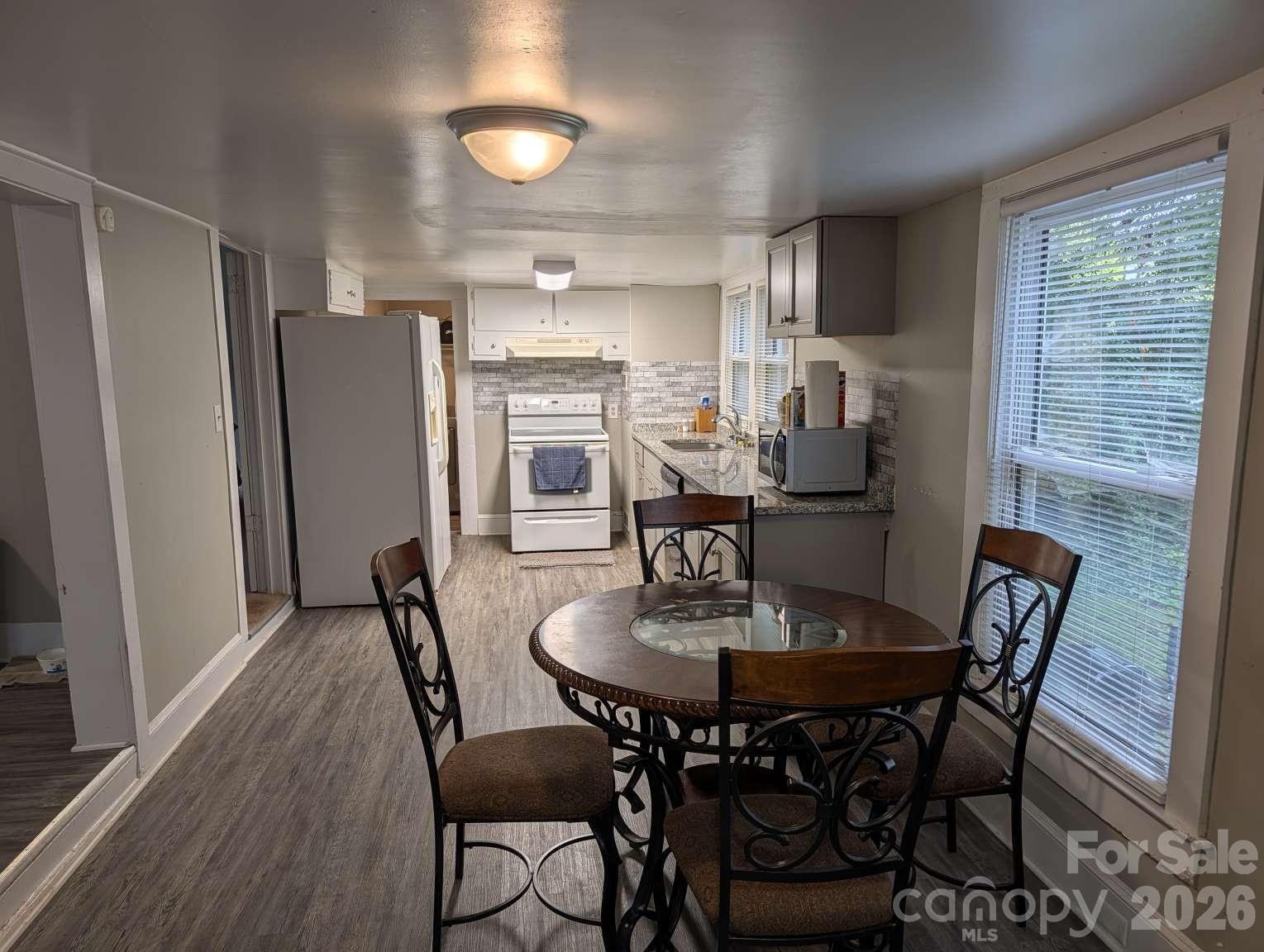 327 Aycock Street Property Photo 11