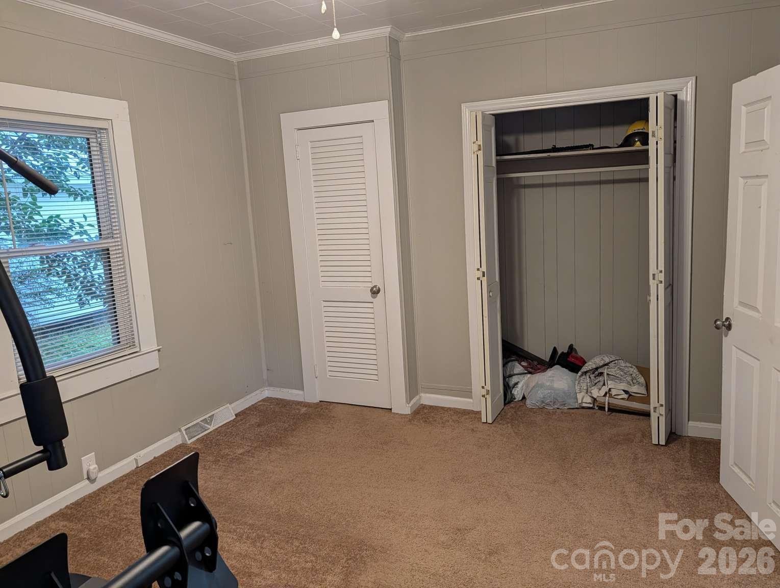 327 Aycock Street Property Photo 17