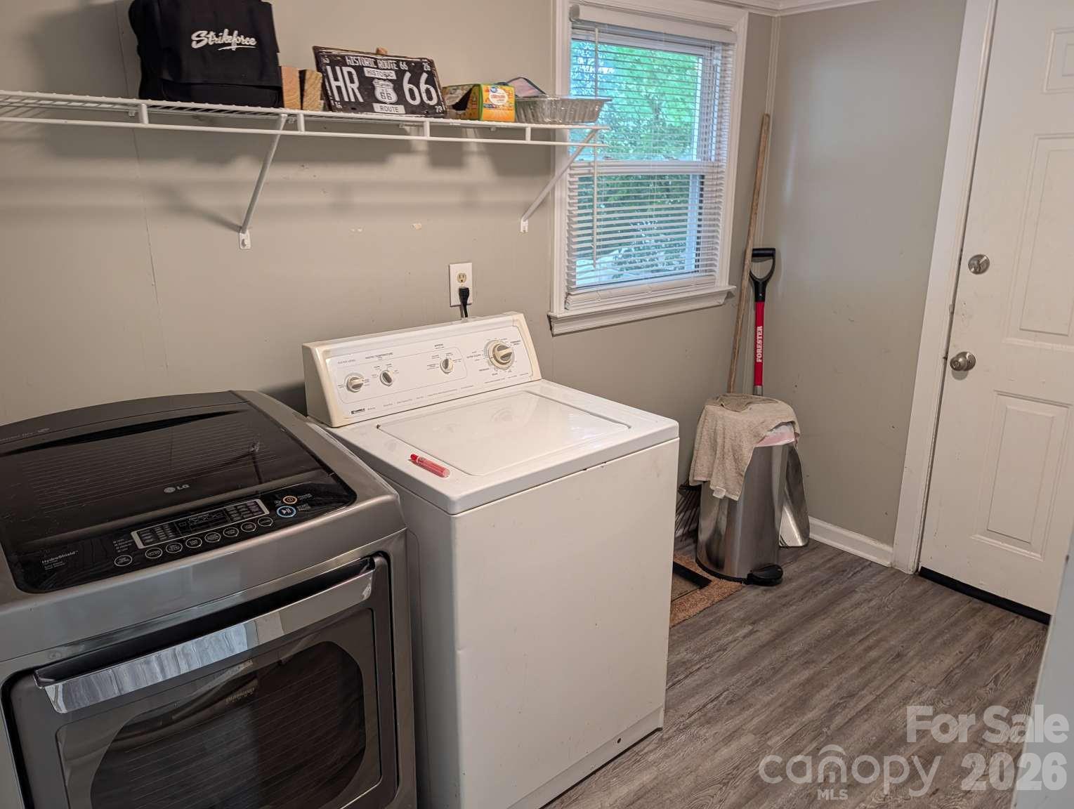 327 Aycock Street Property Photo 20