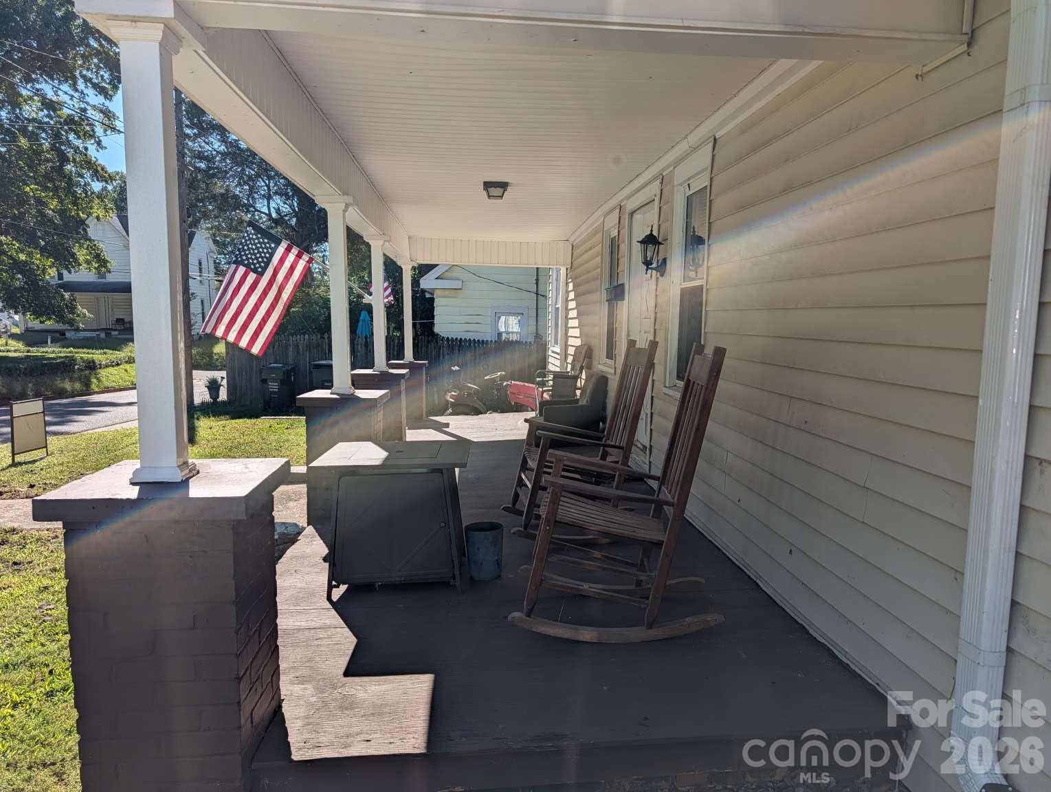 327 Aycock Street Property Photo 22