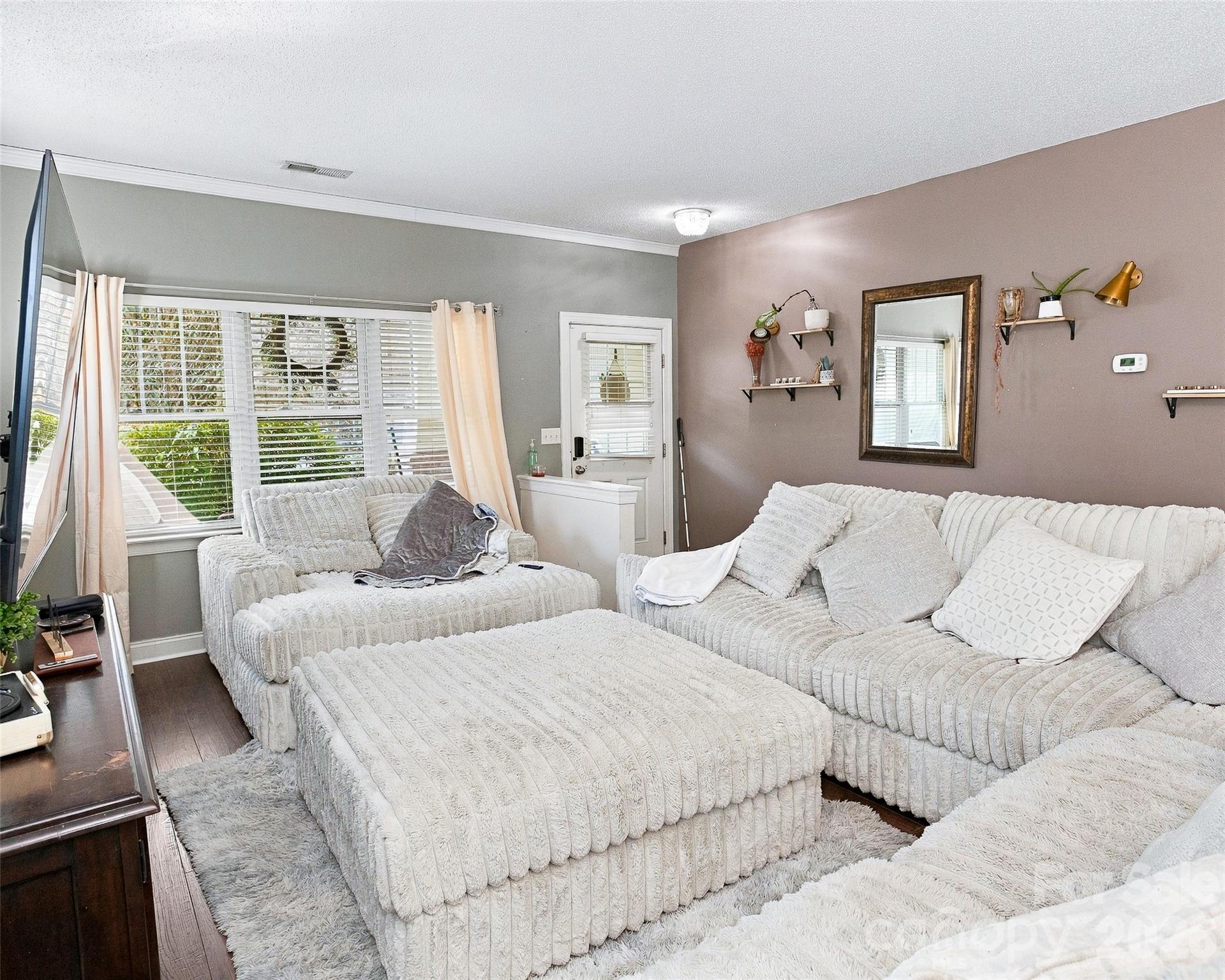 64 Fox Briar Drive Property Photo 10