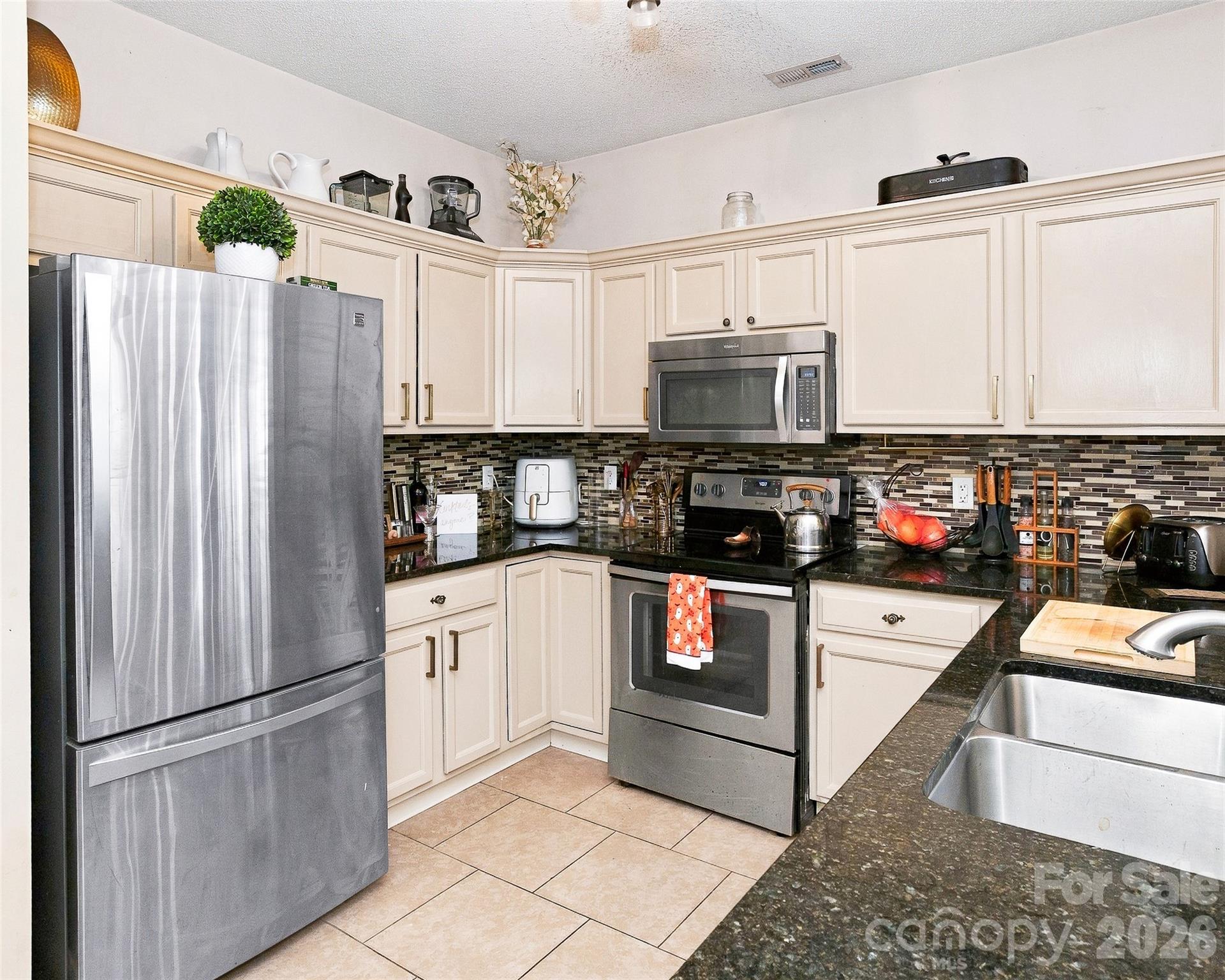 64 Fox Briar Drive Property Photo 15