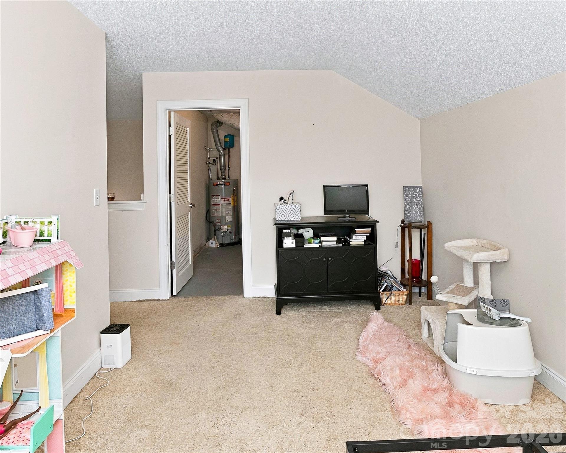 64 Fox Briar Drive Property Photo 28