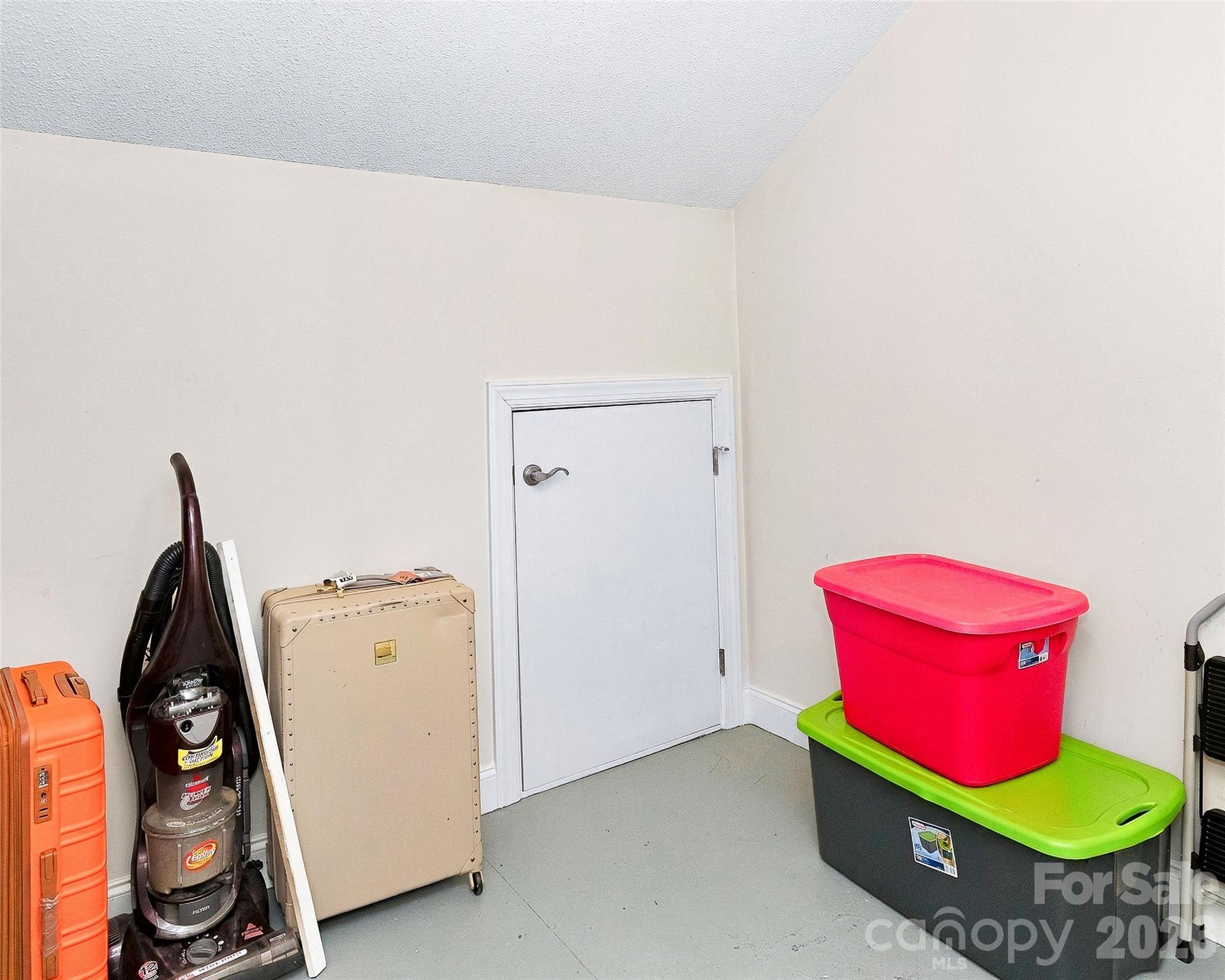 64 Fox Briar Drive Property Photo 30