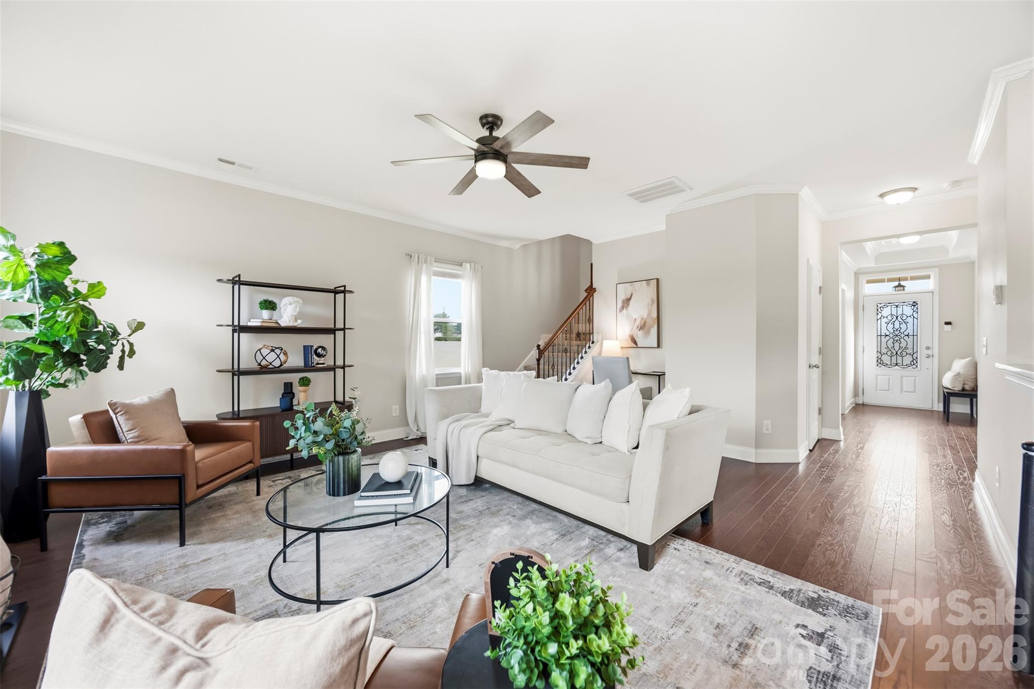 1124 Golden Gate Court Property Photo 13