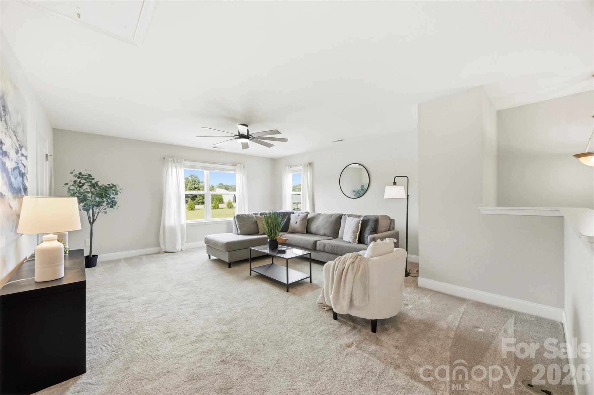 1124 Golden Gate Court Property Photo 19
