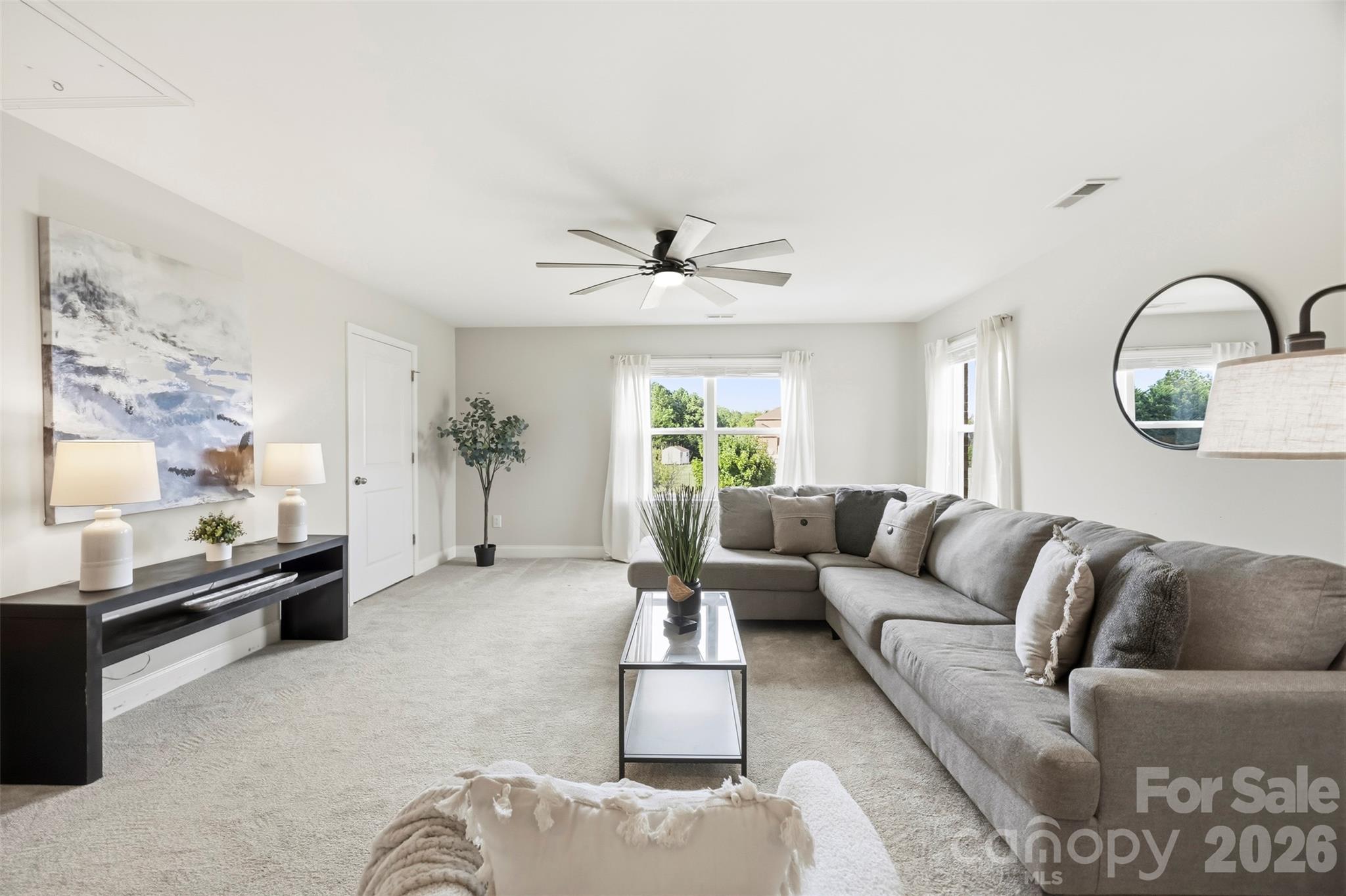 1124 Golden Gate Court Property Photo 20