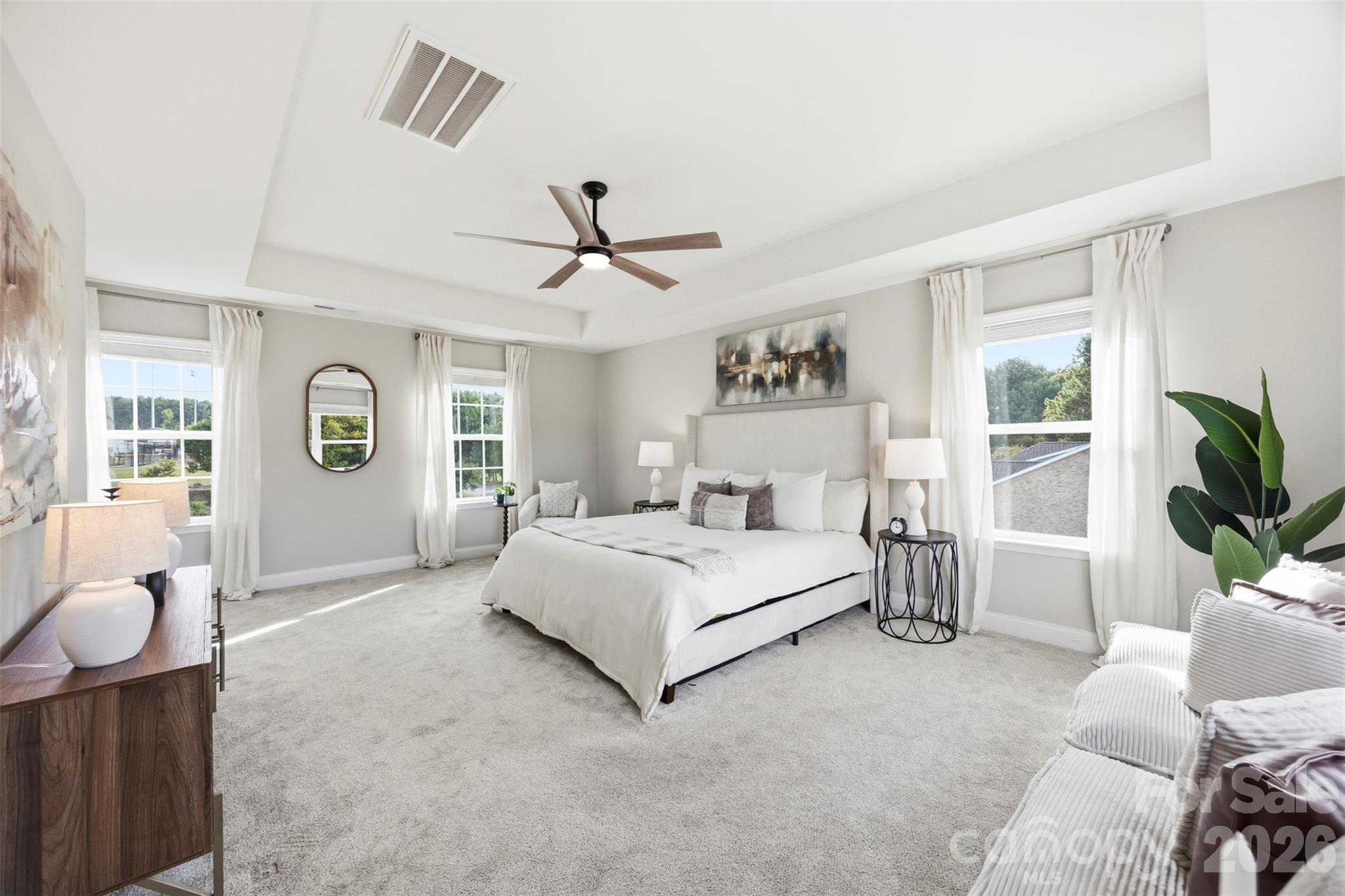 1124 Golden Gate Court Property Photo 24