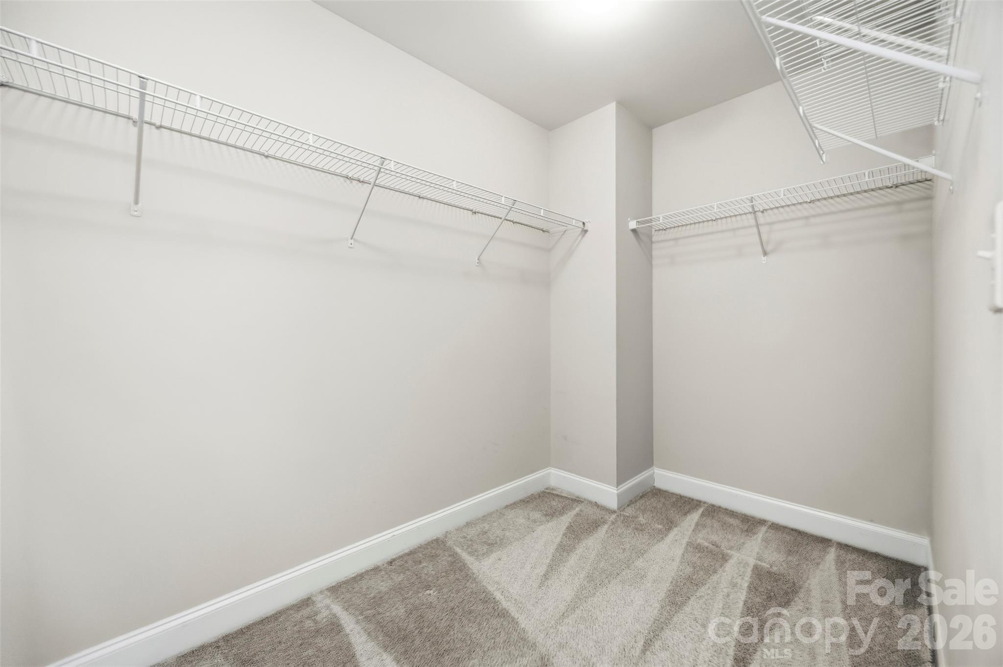 1124 Golden Gate Court Property Photo 28