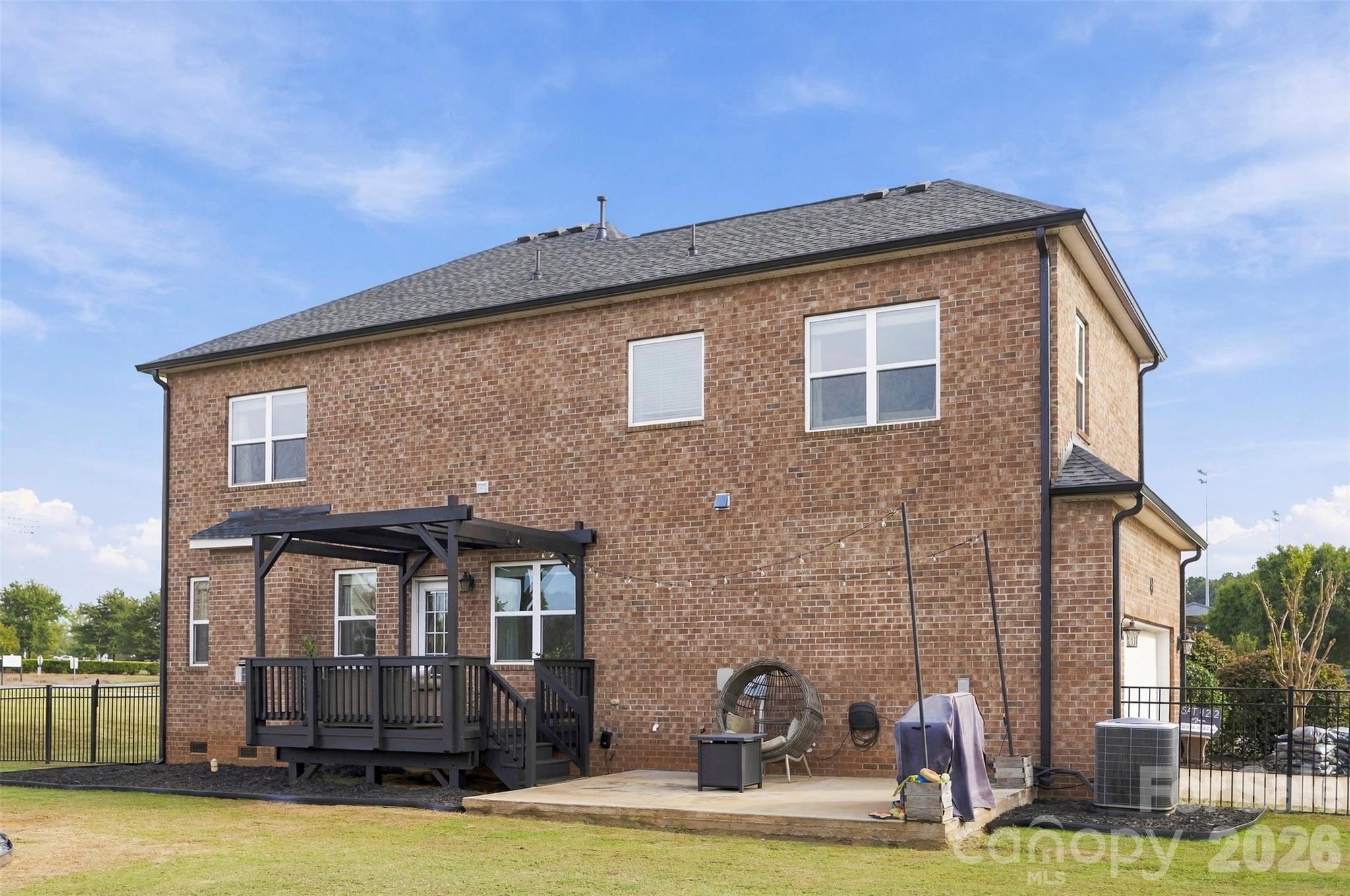 1124 Golden Gate Court Property Photo 40