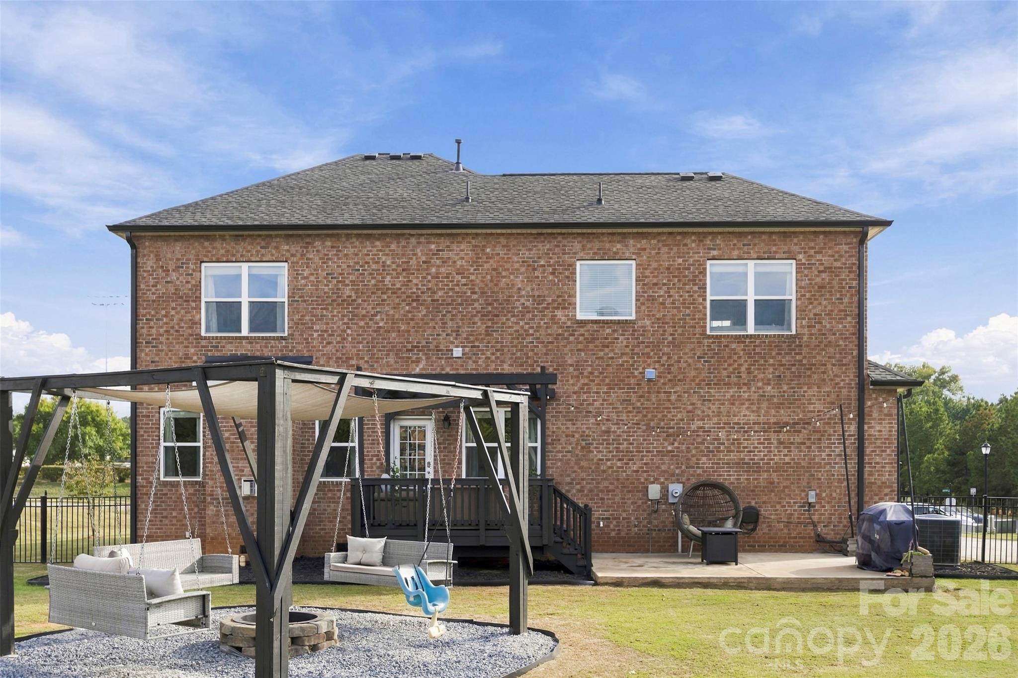 1124 Golden Gate Court Property Photo 41