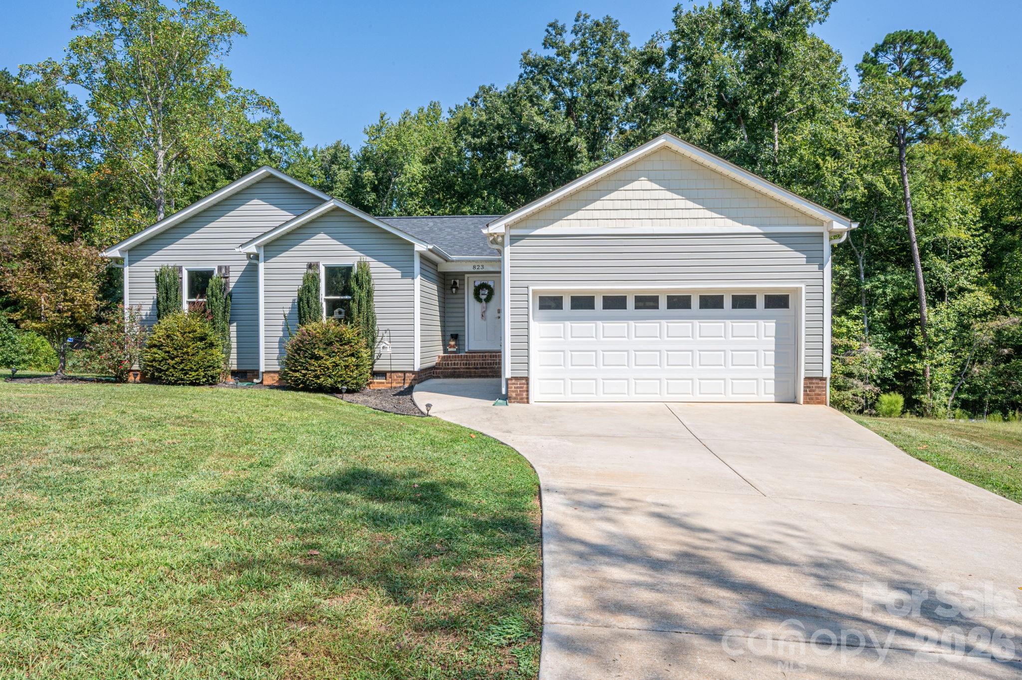 823 Limerick Drive 71 Property Photo 1