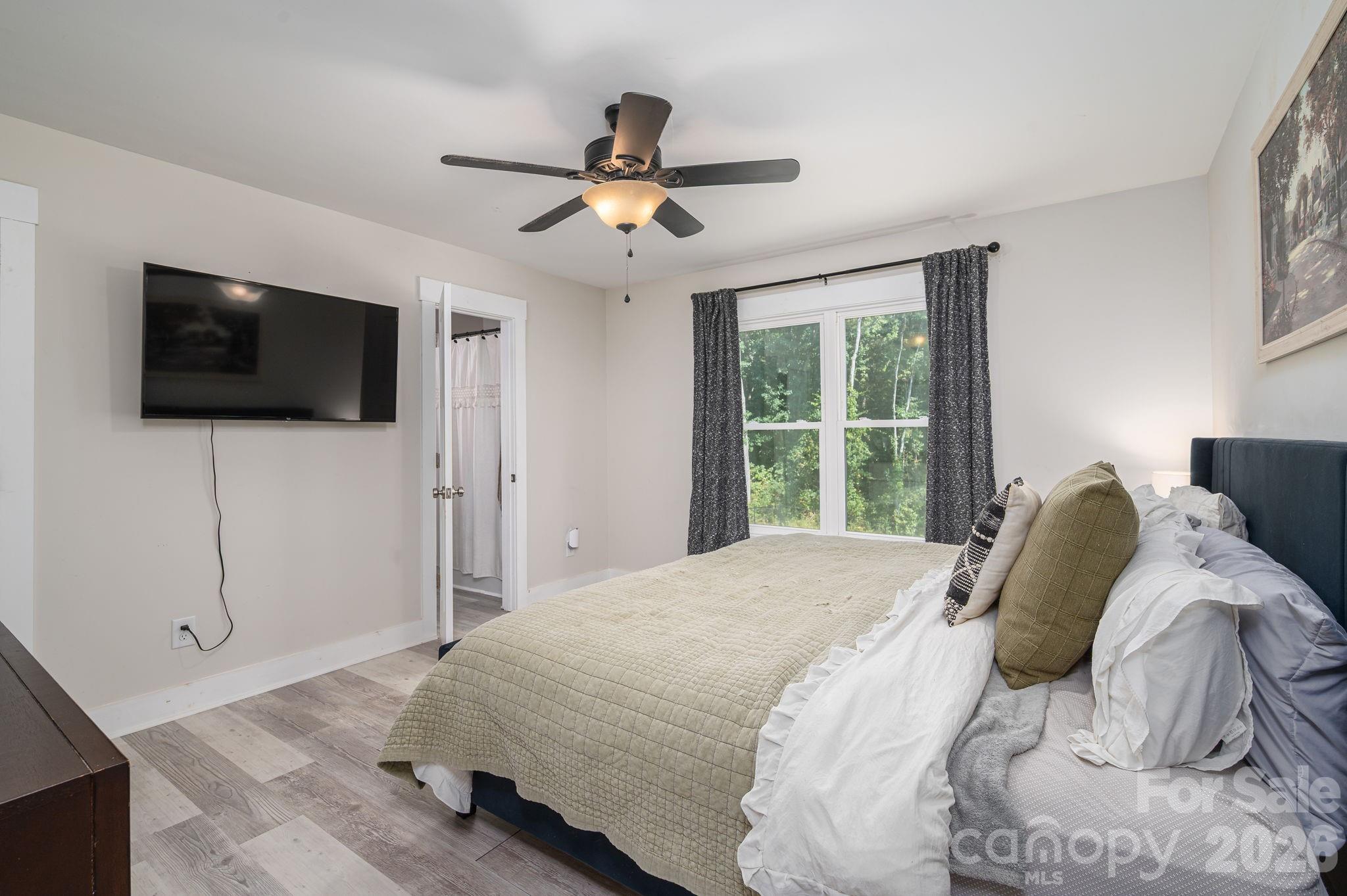 823 Limerick Drive 71 Property Photo 16