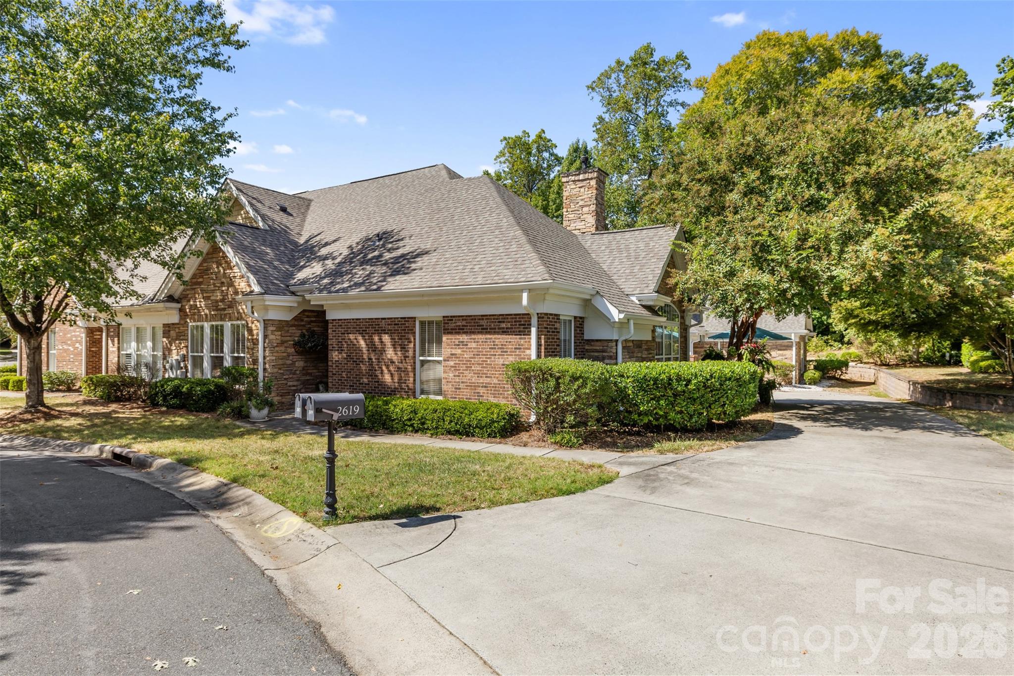 2615 Circa Drive Property Photo 30