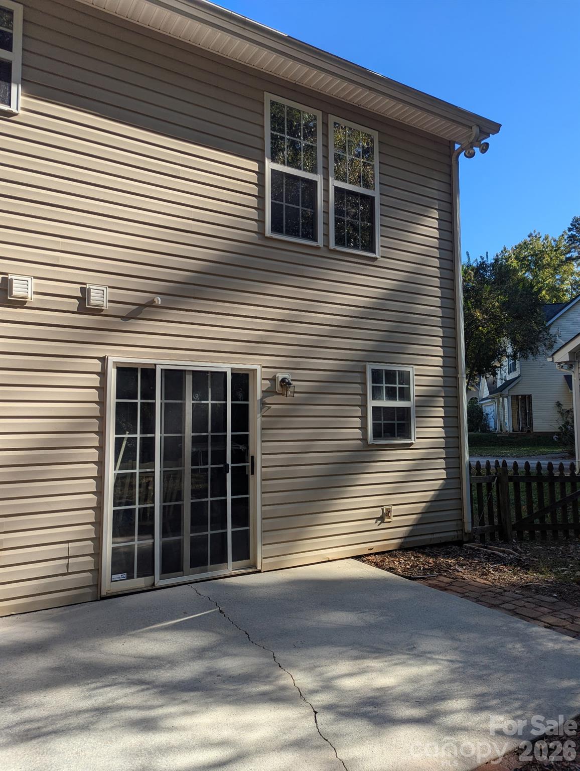2320 Chantilly Court Property Photo 7