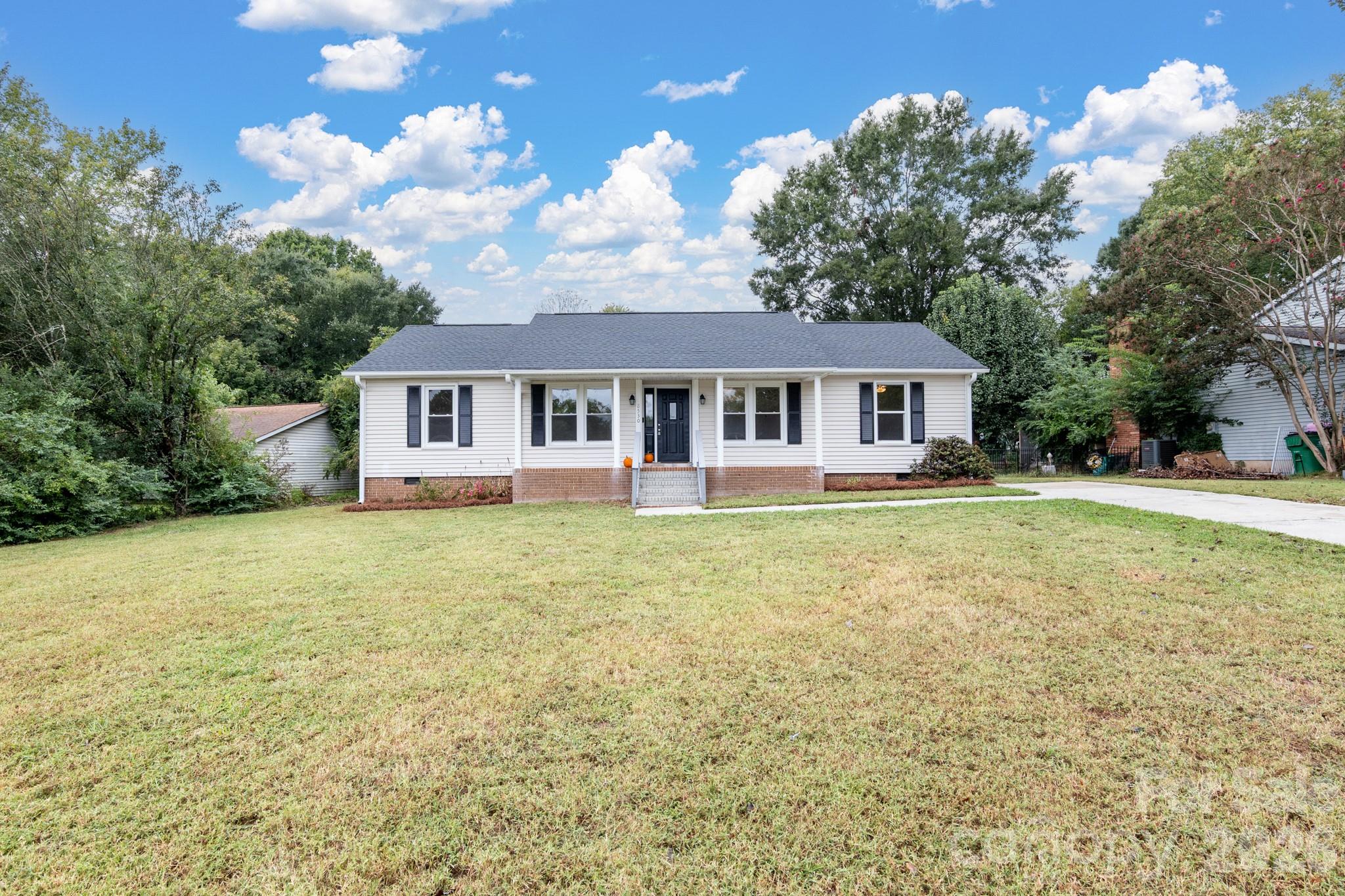 8530 Glenway Court Property Photo 1