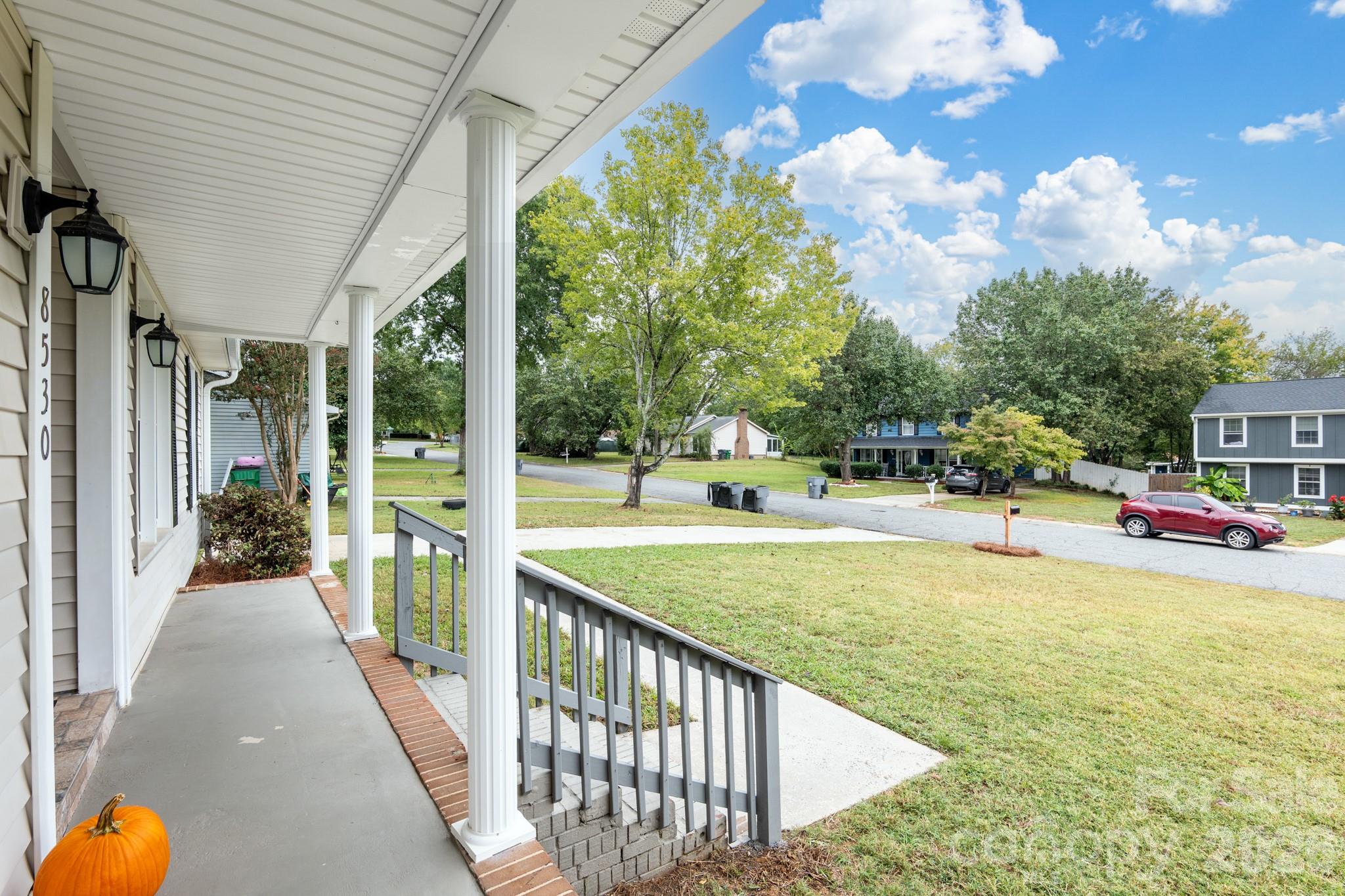 8530 Glenway Court Property Photo 2