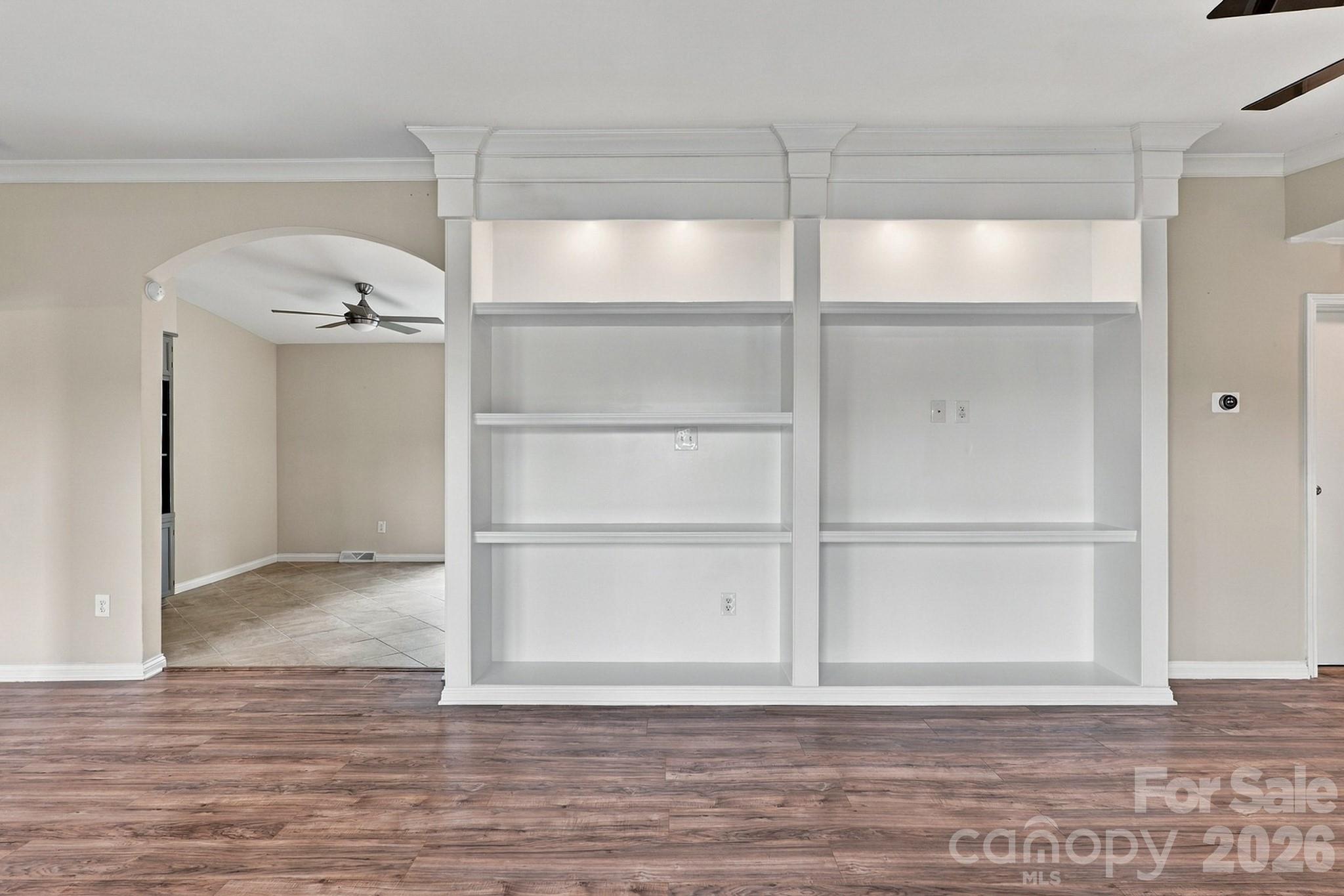 8530 Glenway Court Property Photo 5