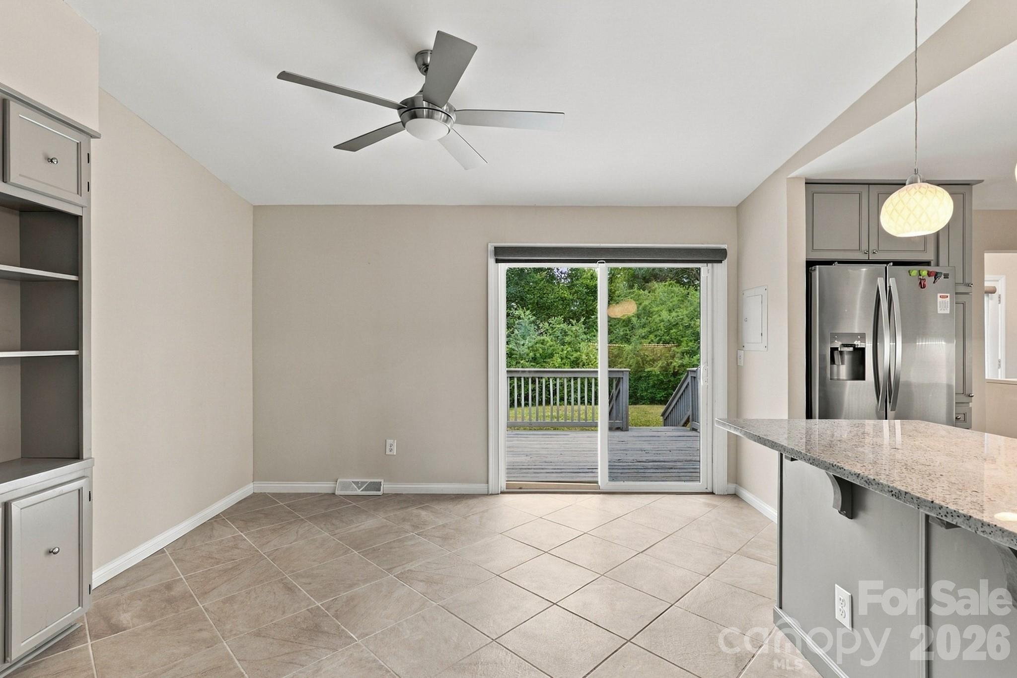 8530 Glenway Court Property Photo 9