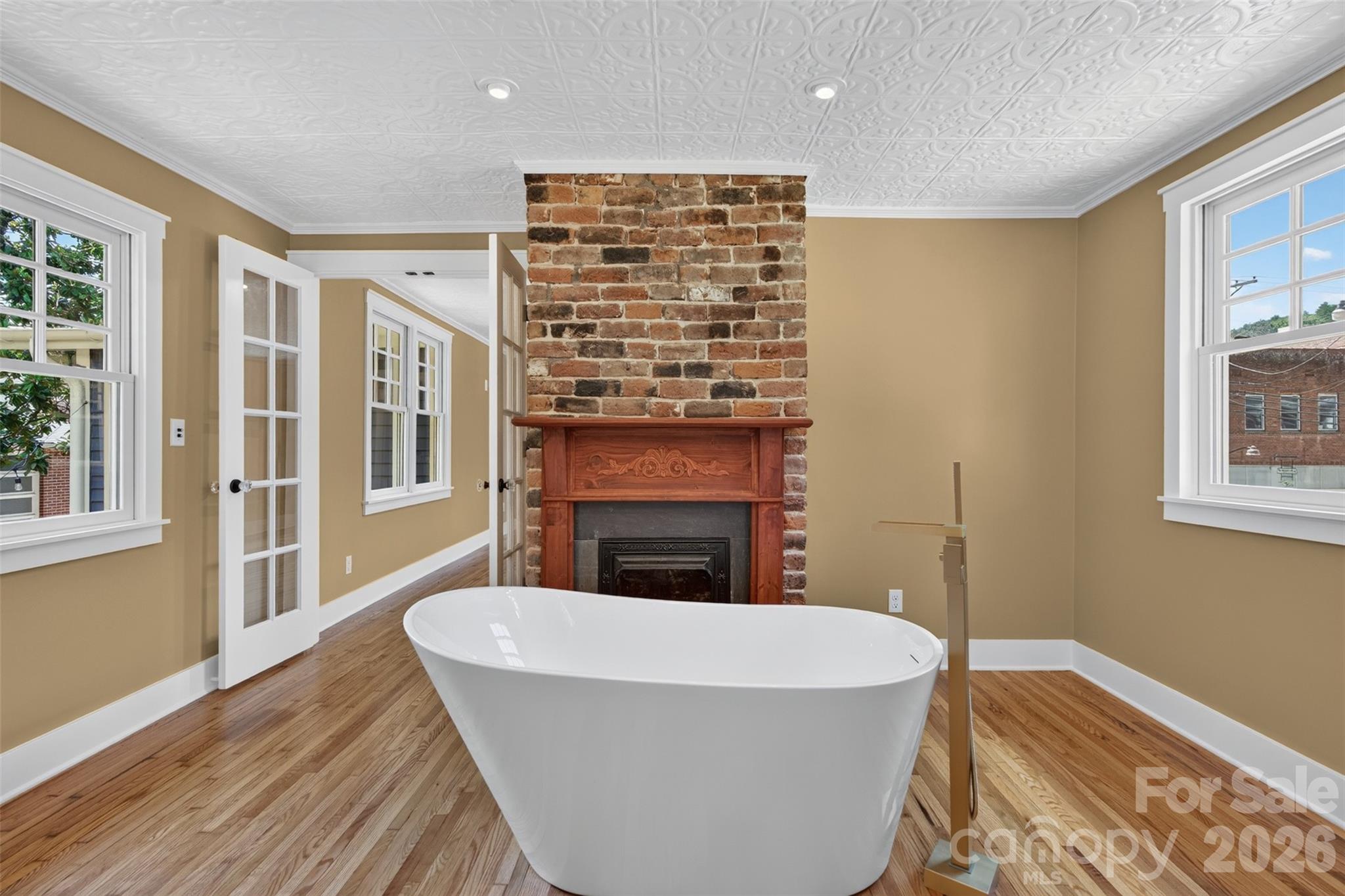 39 S Main Street Property Photo 31