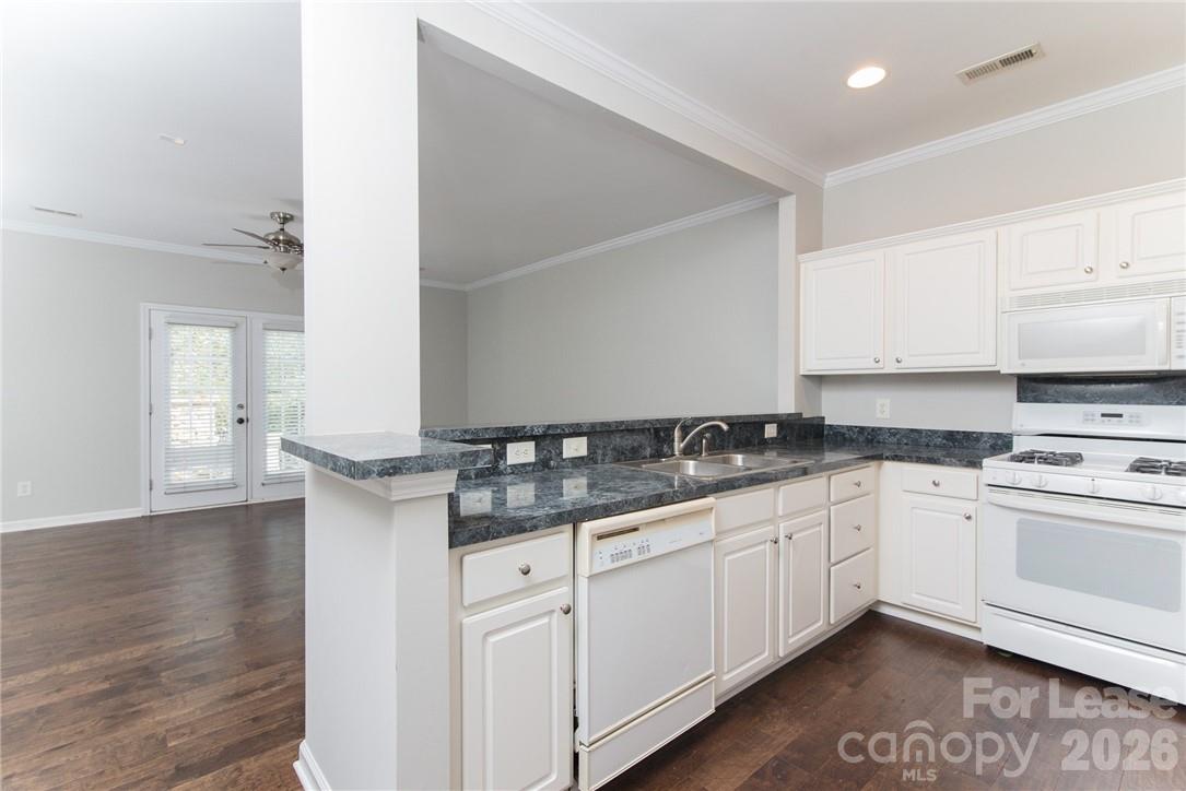 14925 Scothurst Lane Property Photo 8