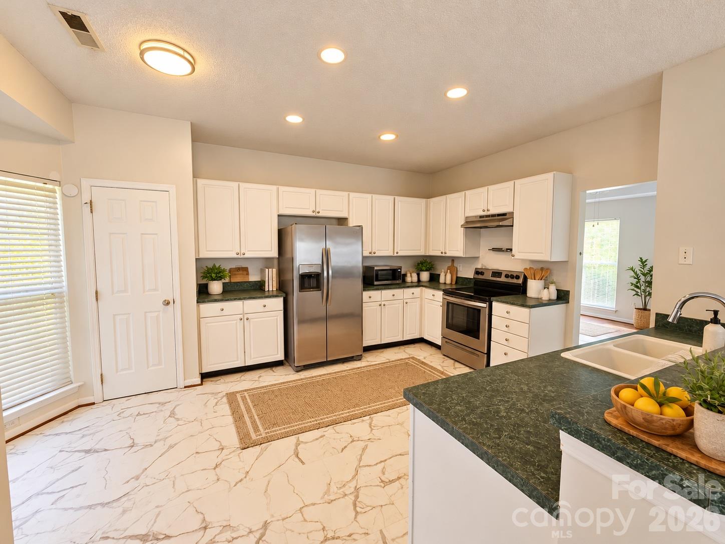 7402 Shiras Court Property Photo 7