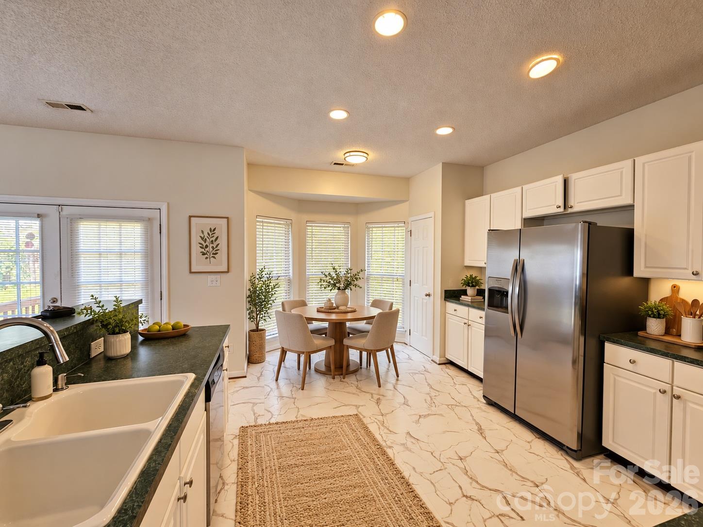 7402 Shiras Court Property Photo 8