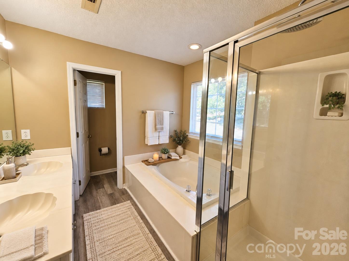 7402 Shiras Court Property Photo 14