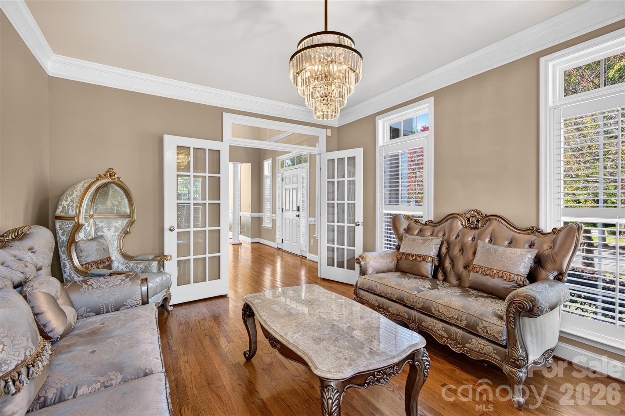9153 Kensington Forest Drive Property Photo 4