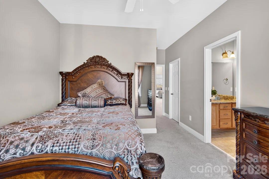 9153 Kensington Forest Drive Property Photo 32