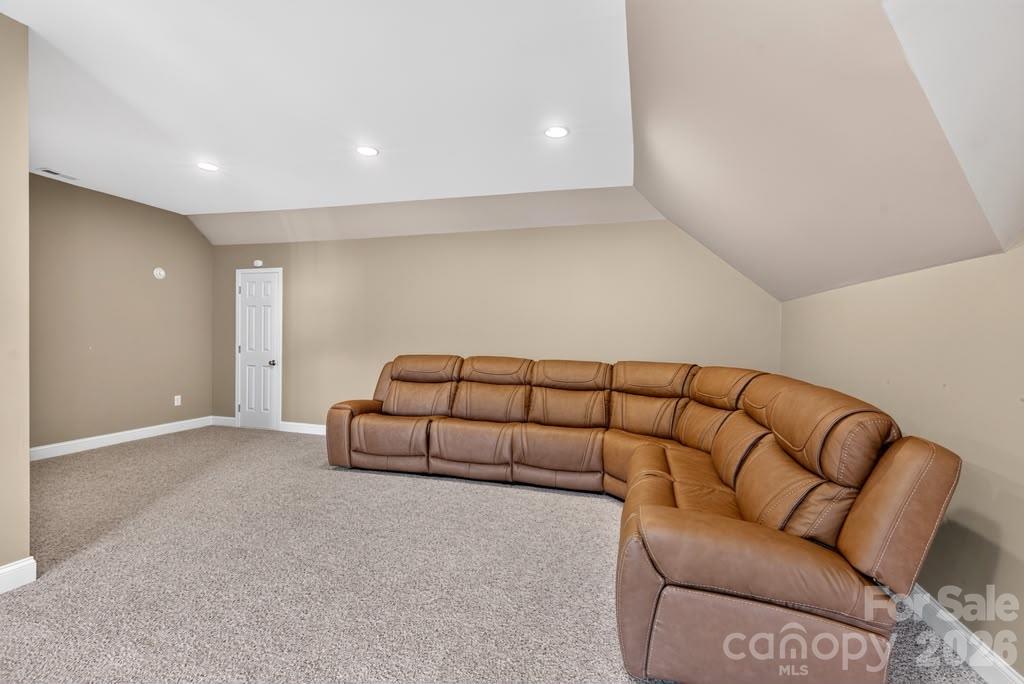 9153 Kensington Forest Drive Property Photo 35