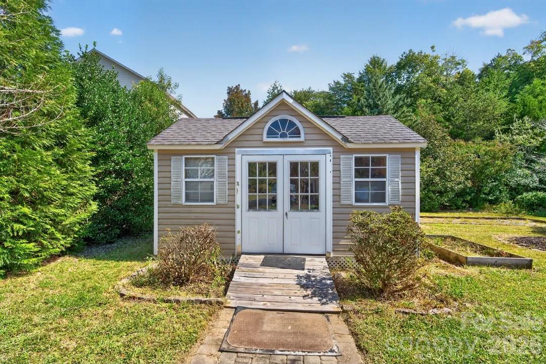 9153 Kensington Forest Drive Property Photo 40