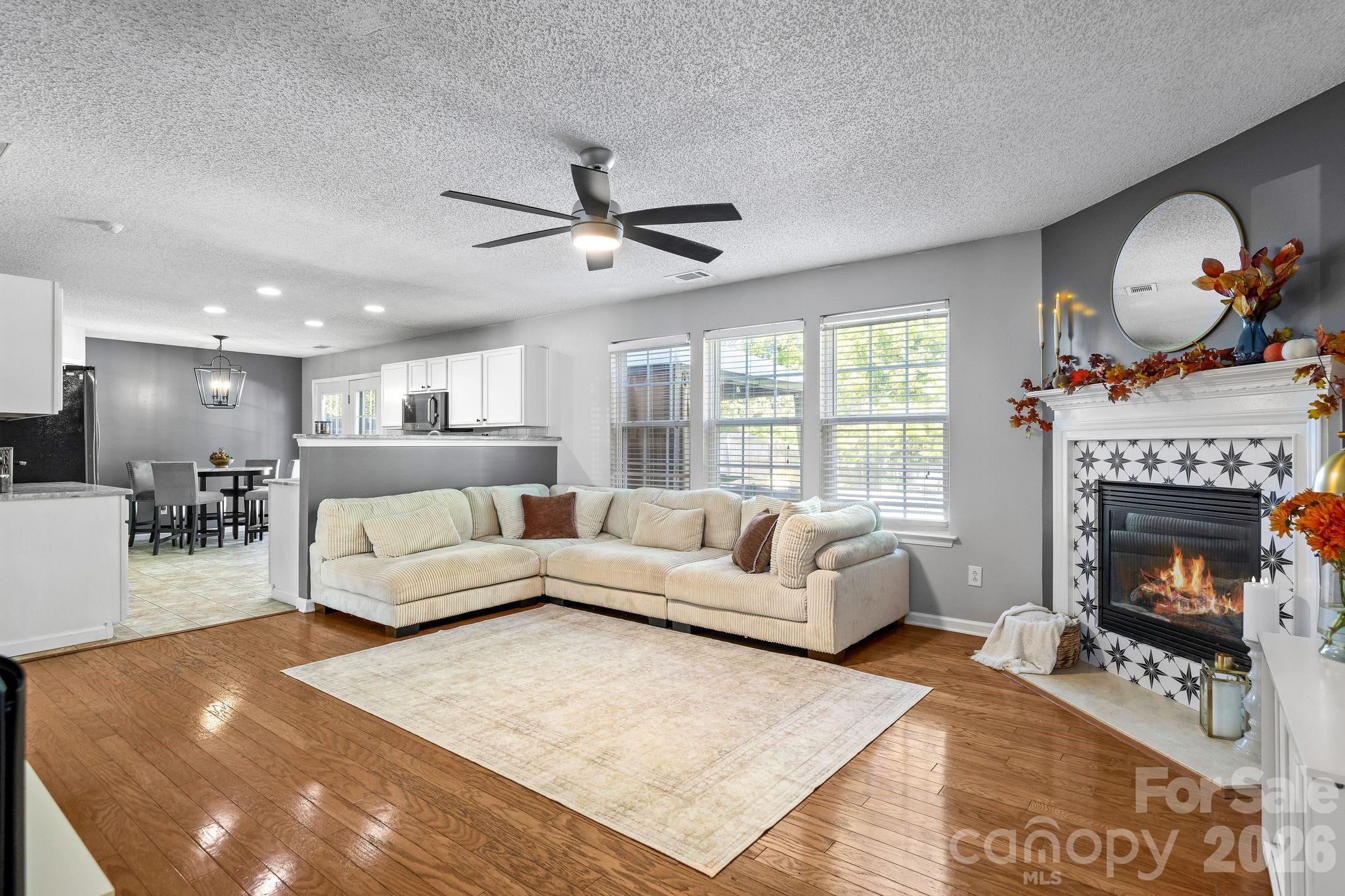 4019 Shadow Pines Circle Property Photo 8