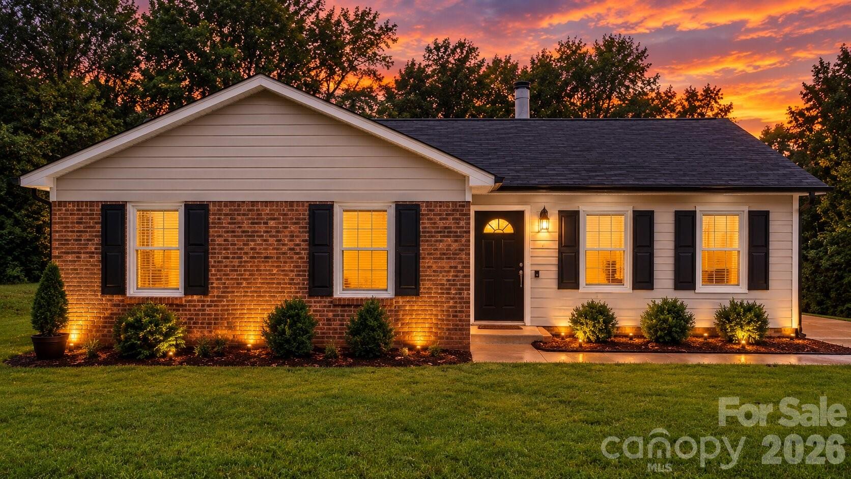 2115 Teddington Drive Property Photo 1