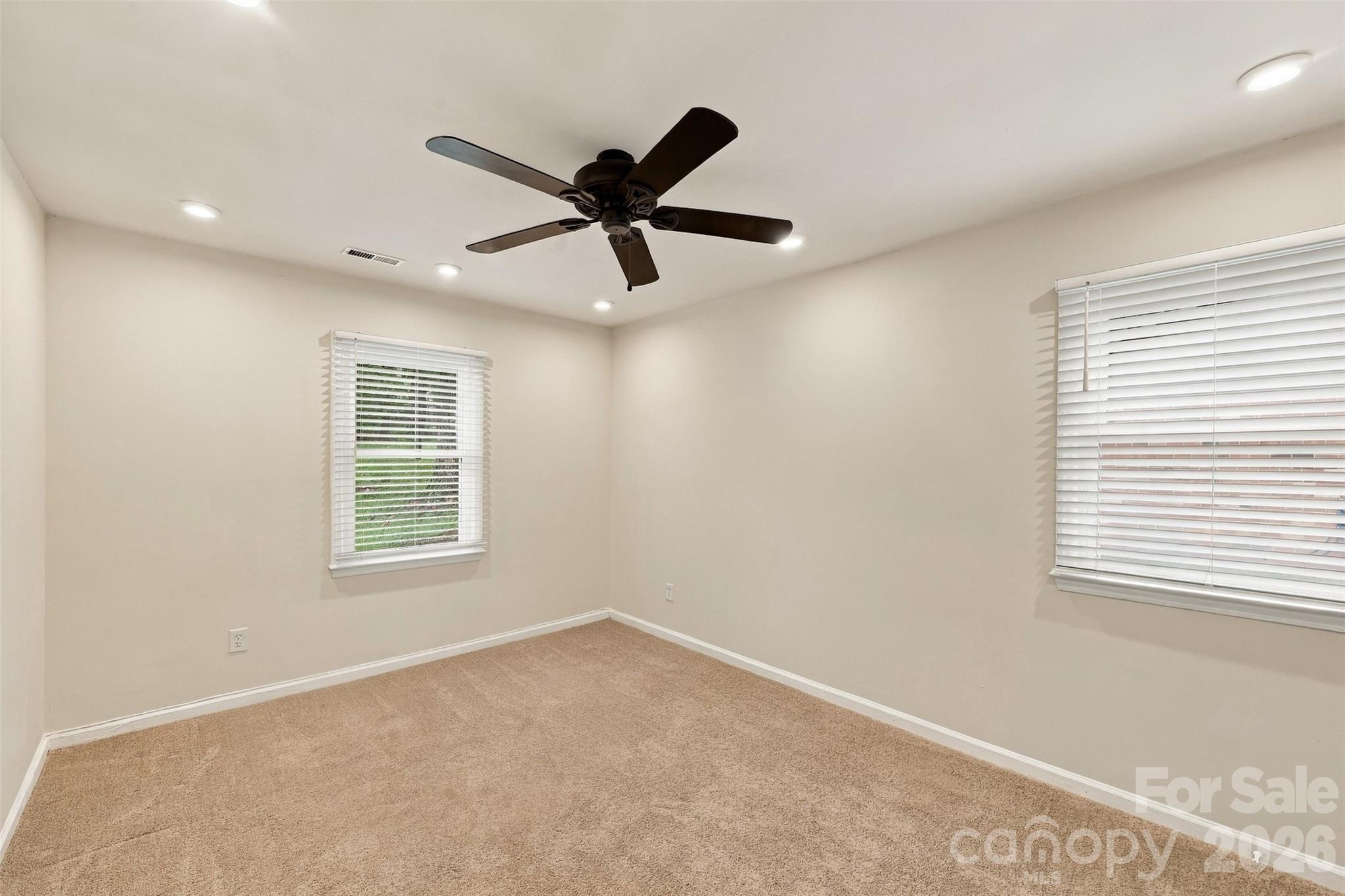 2115 Teddington Drive Property Photo 29