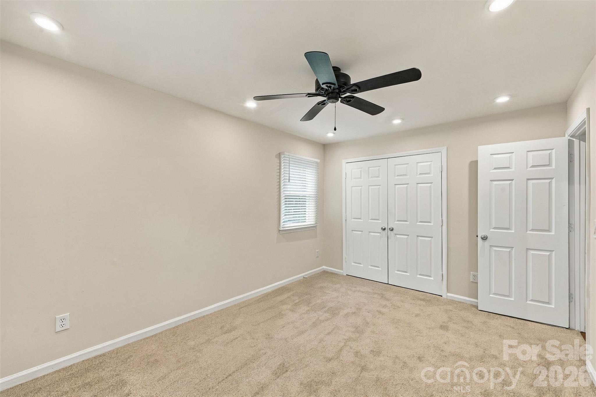 2115 Teddington Drive Property Photo 30