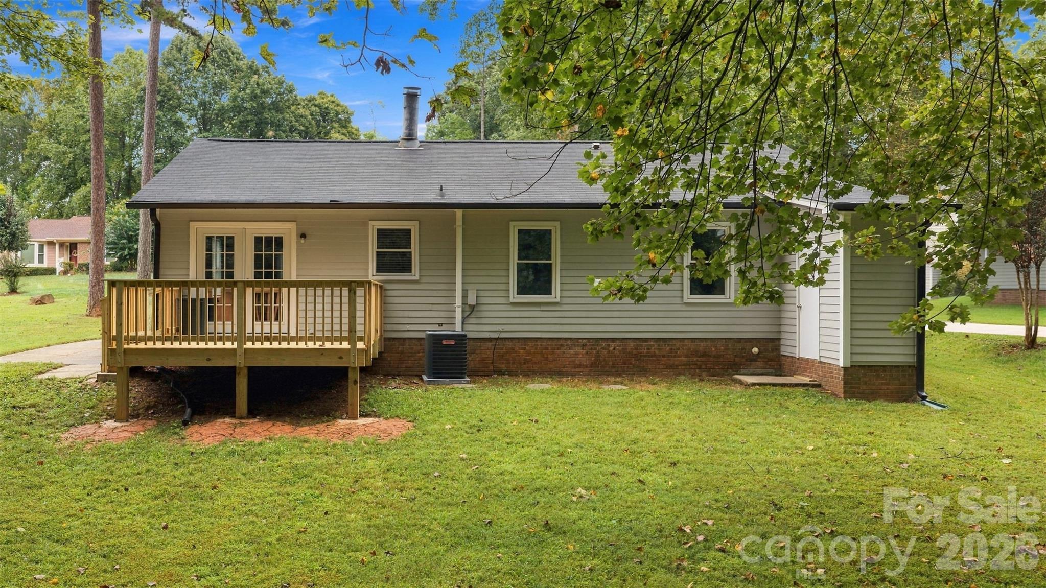 2115 Teddington Drive Property Photo 33