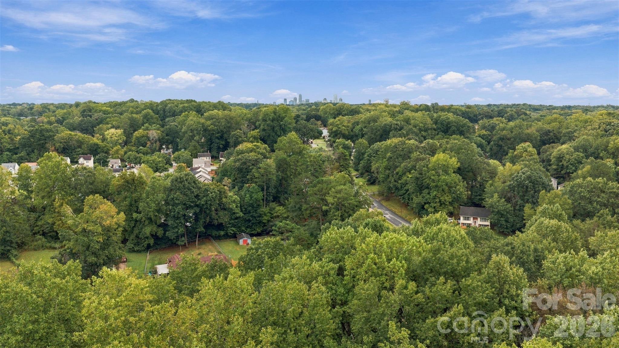 2115 Teddington Drive Property Photo 37