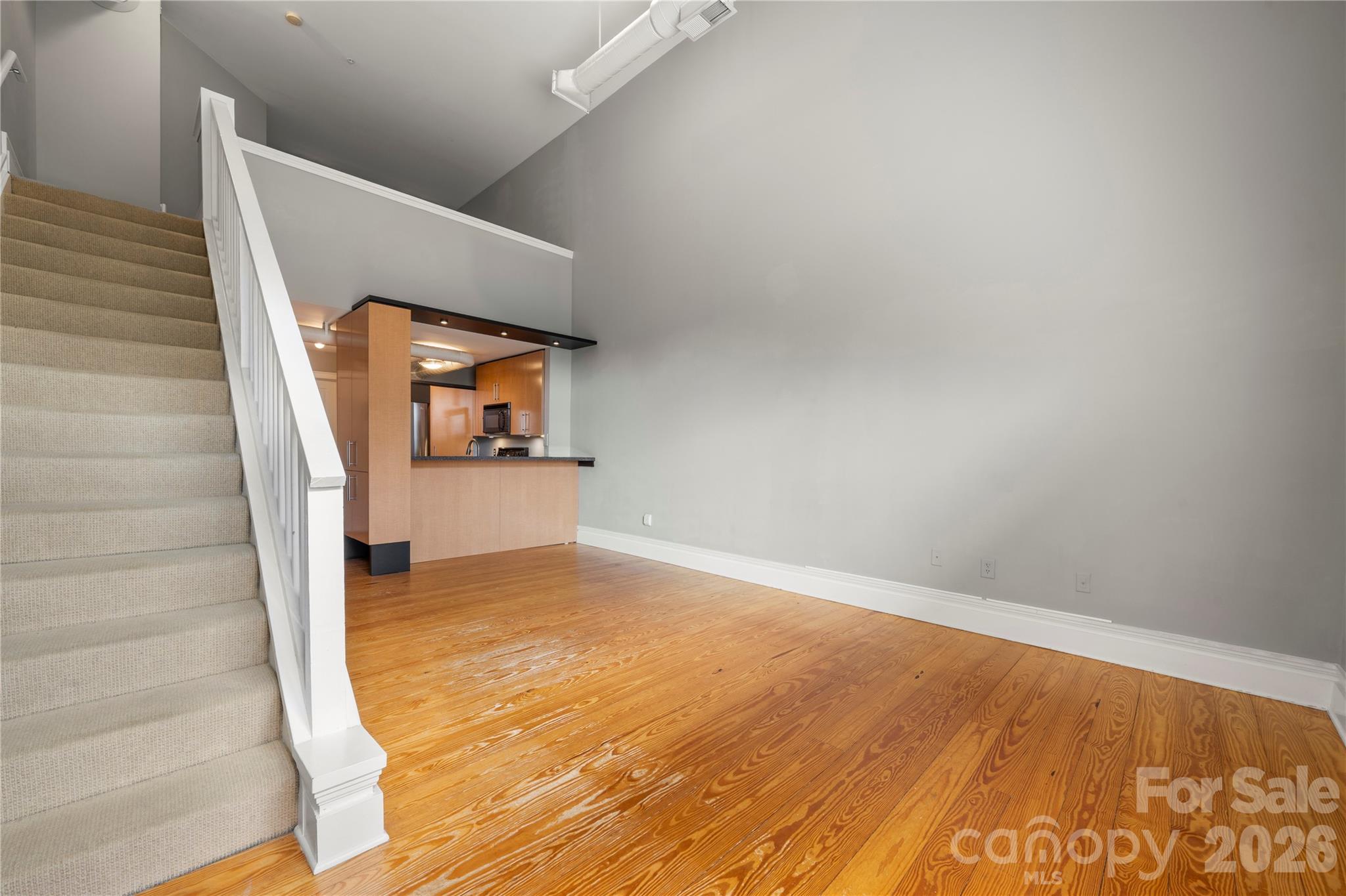404 N Laurel Avenue Property Photo 13